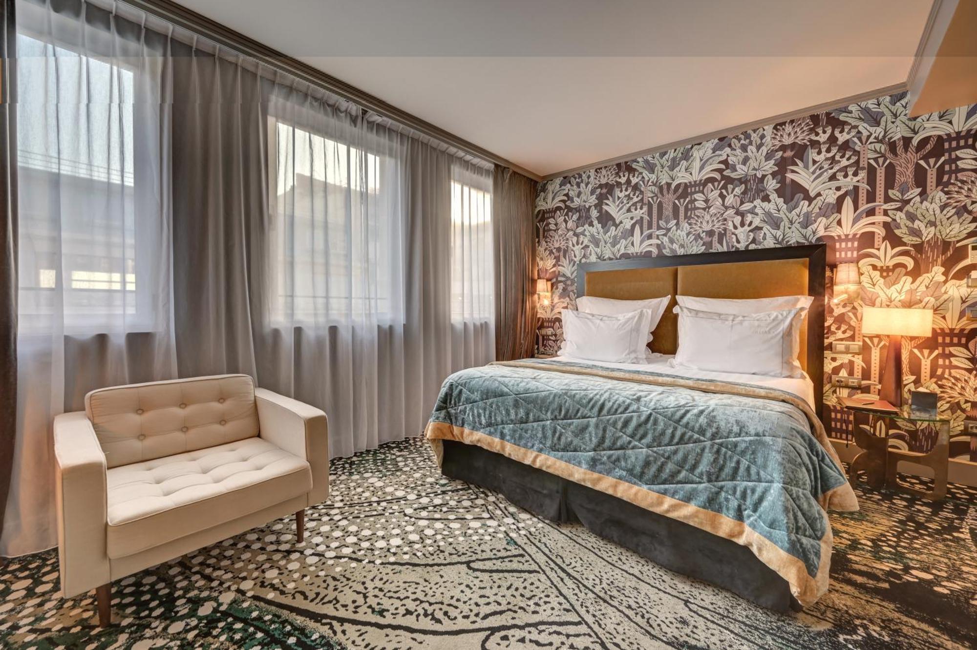 Hotel Juliana 5*