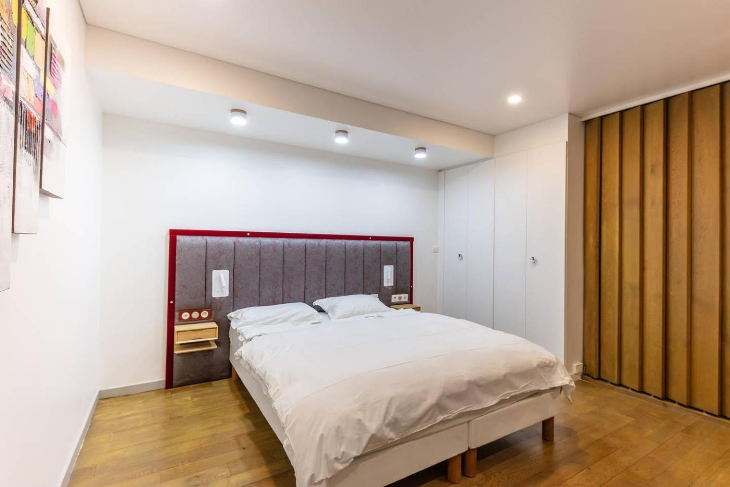 Bed & Breakfast In Marais Elegant Flat In Old