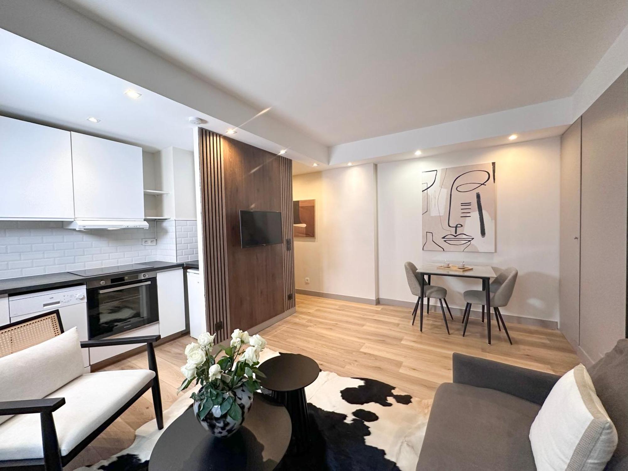 Champs Elysées - Amazing Loft - 1628 Appartamento
