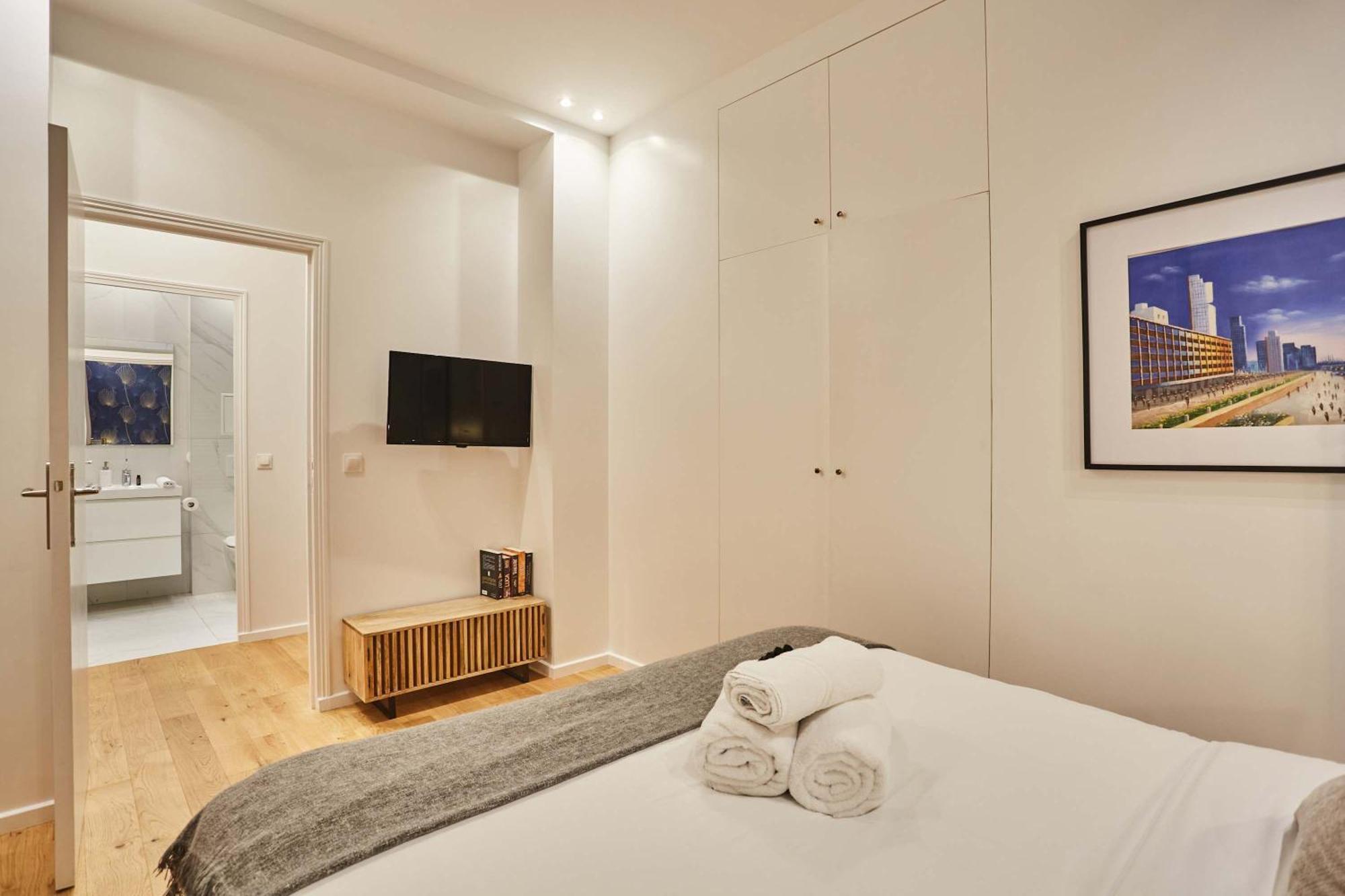 New 2 Bedrooms Center Of By Prestige *