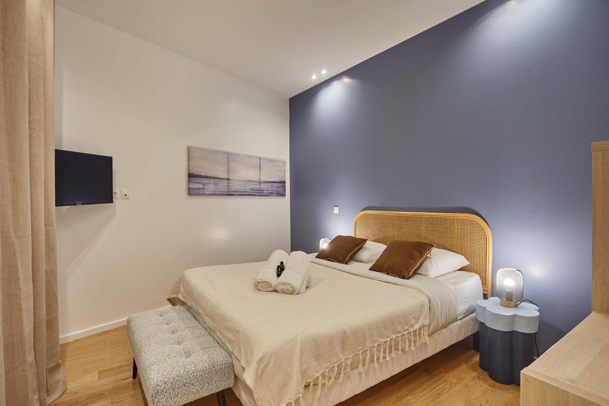 New 2 Bedrooms Center Of By Prestige * Parigi