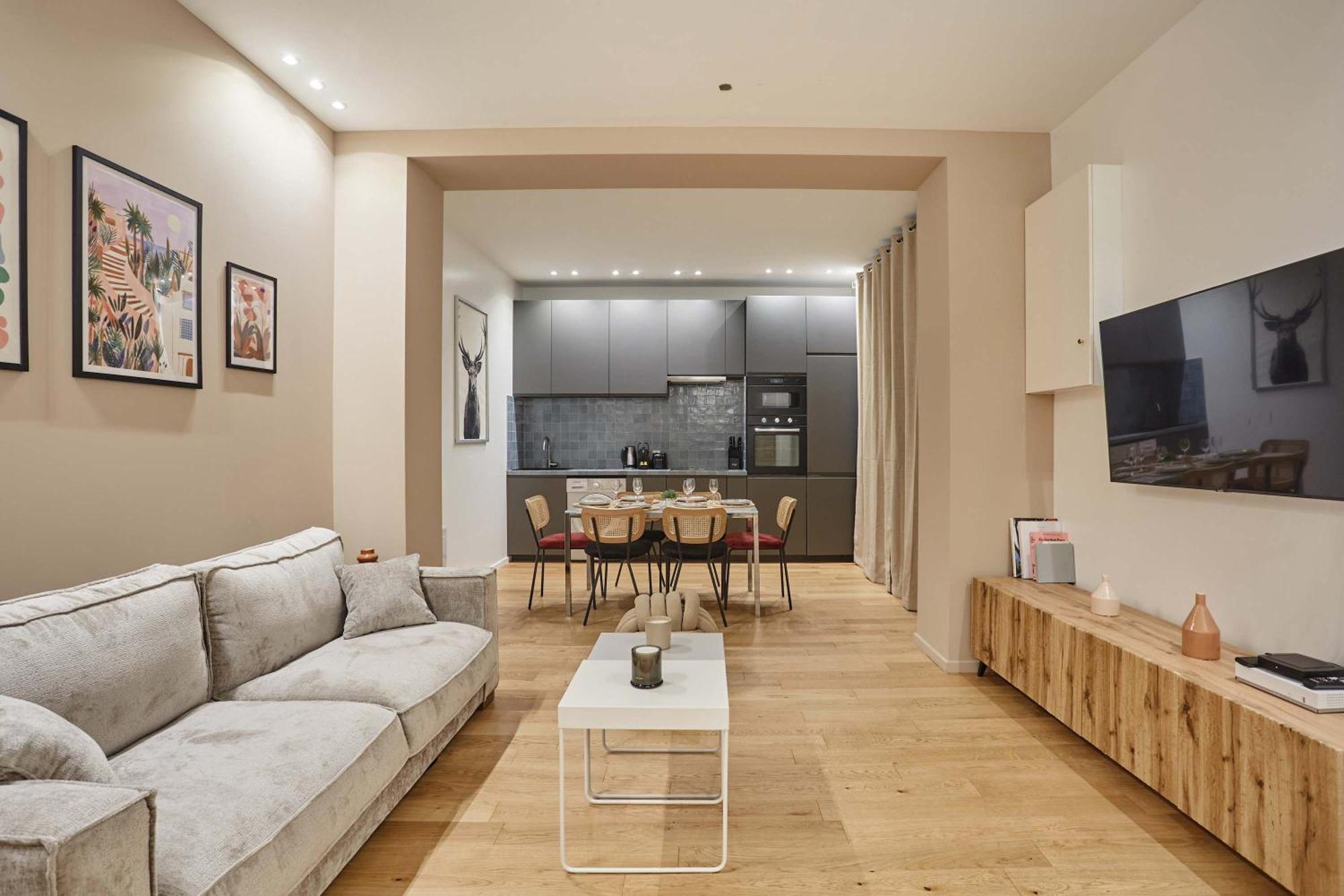 New 2 Bedrooms Center Of By Prestige Appartamento