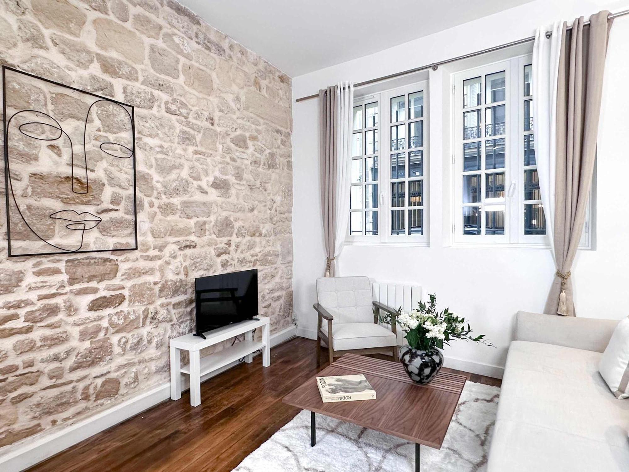 1599 - Stunning In Le Marais Parigi