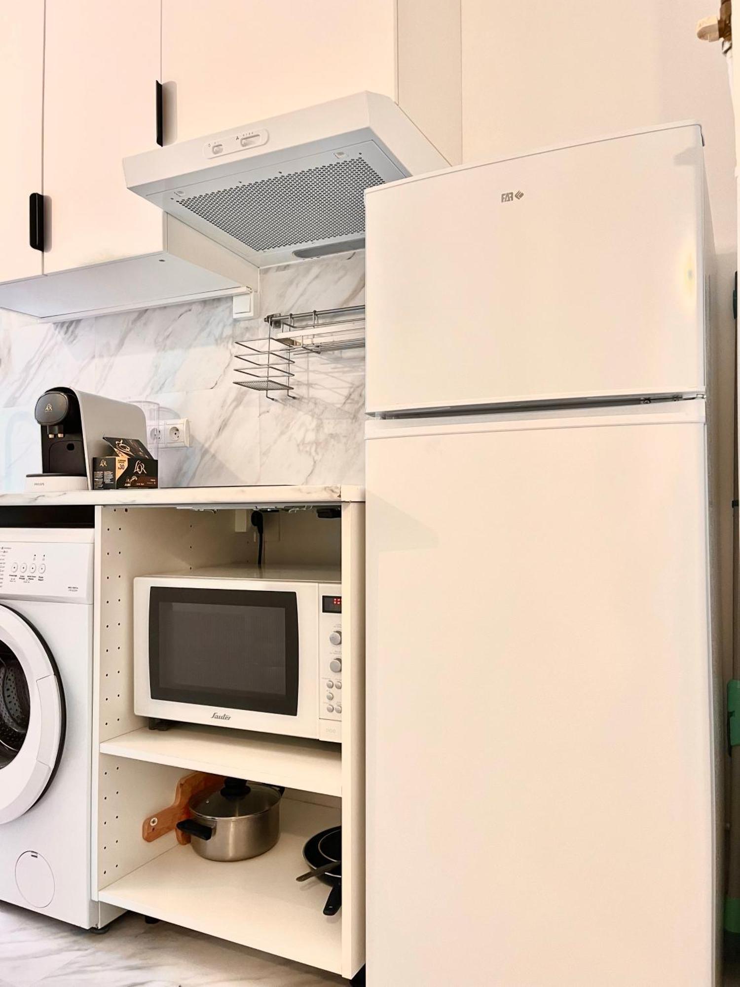 Apartment Spacious Flat Near Montparnasse Bausset 4th Paris
