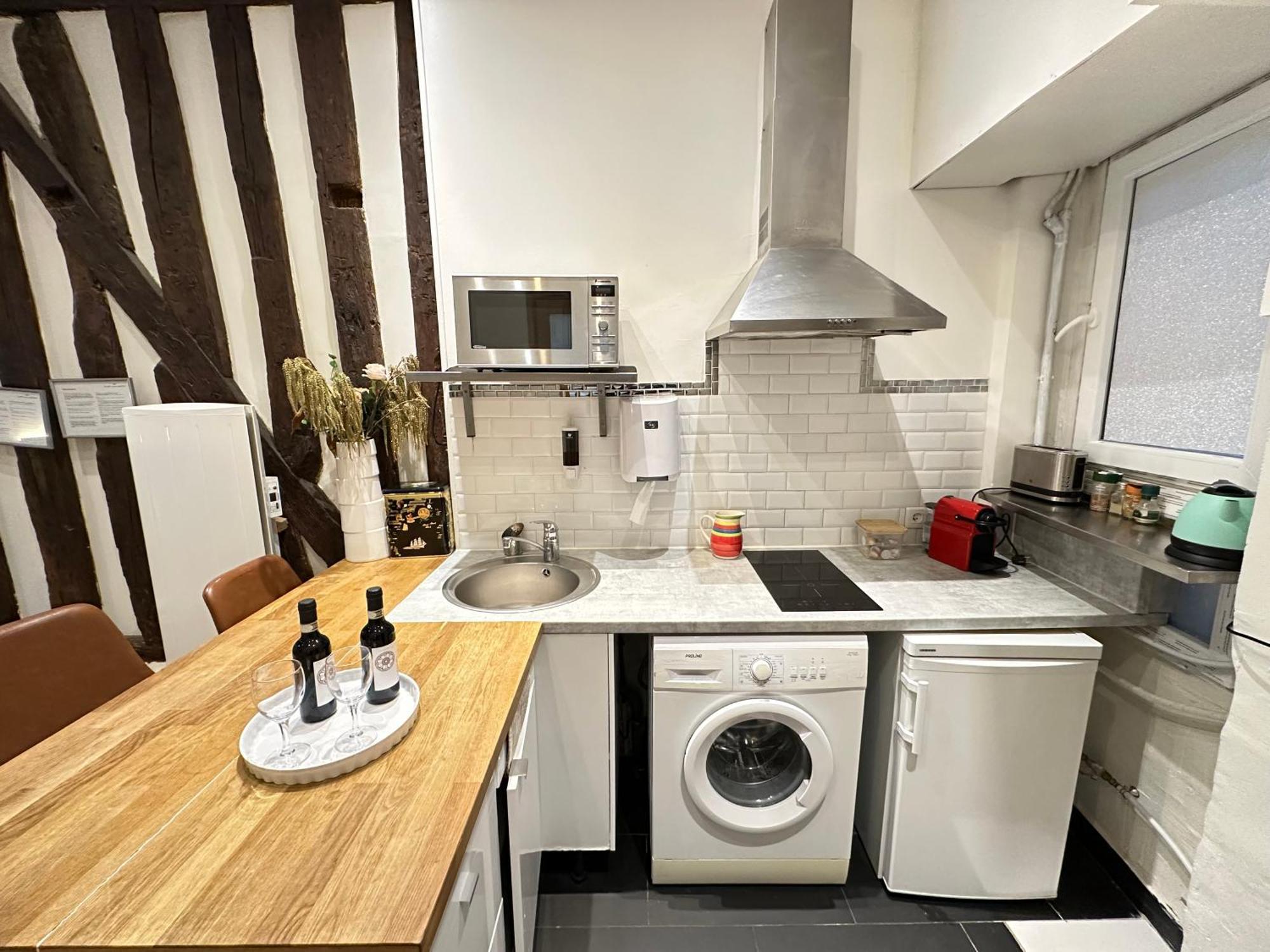St Paul Marais Flat Ground Floor * Parigi