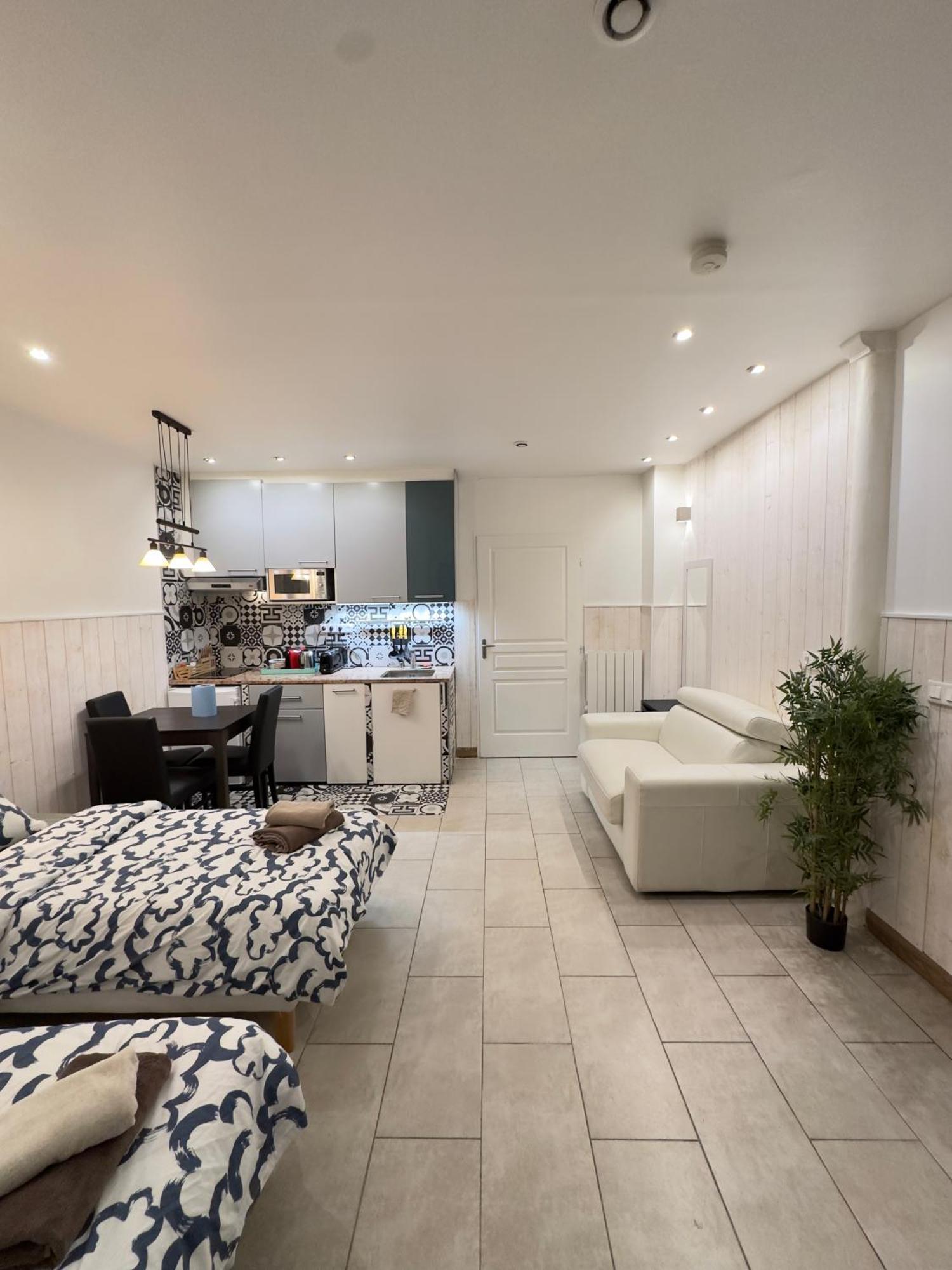 Apartment 15 Ground Floor Paris