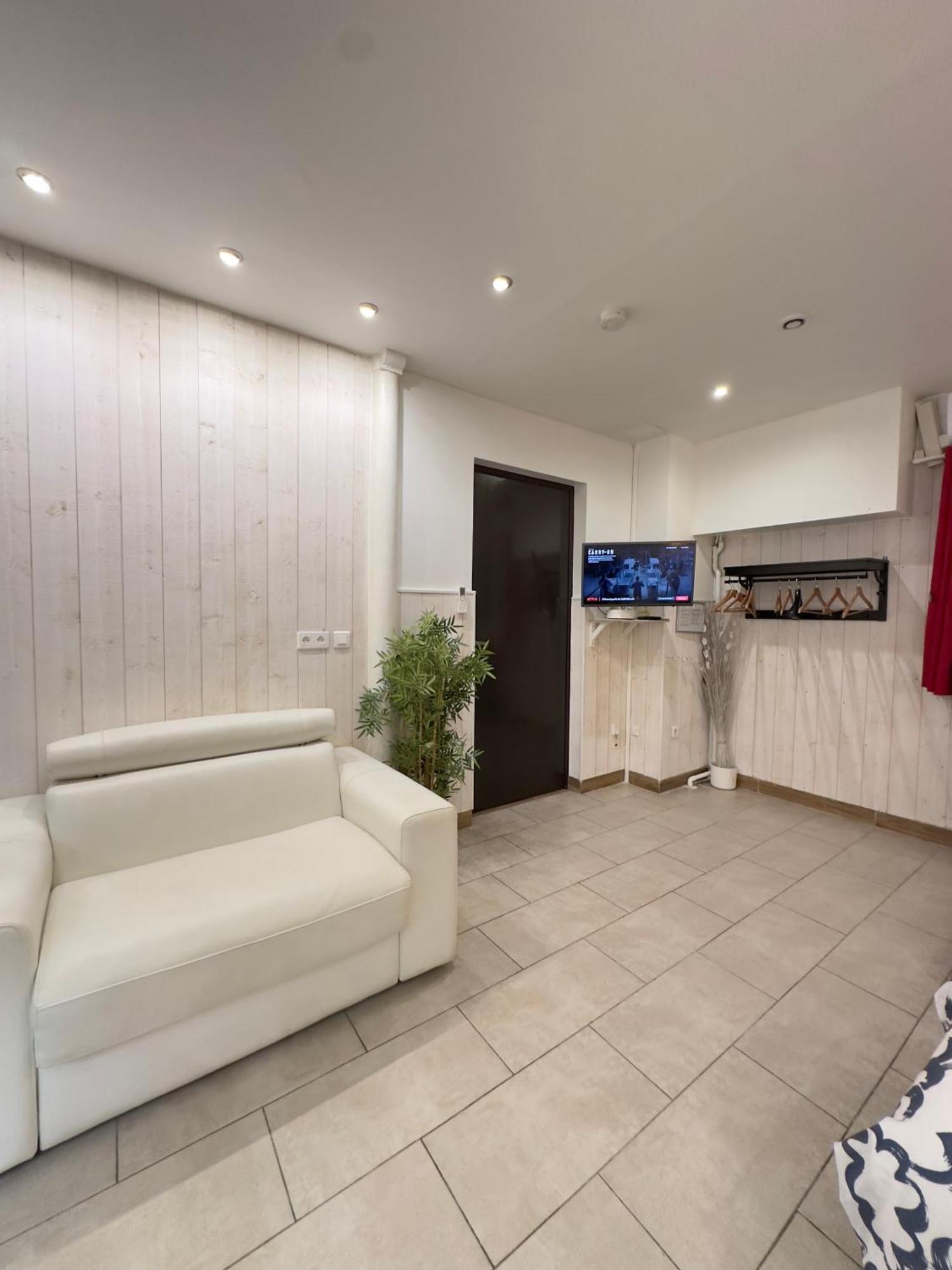 15 Ground Floor Apartment