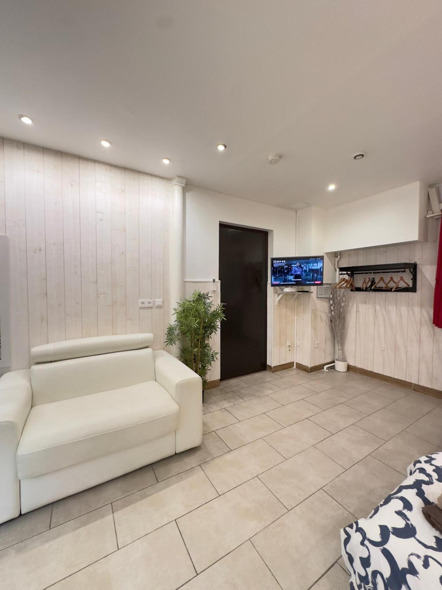 Apartment 15 Ground Floor Paris