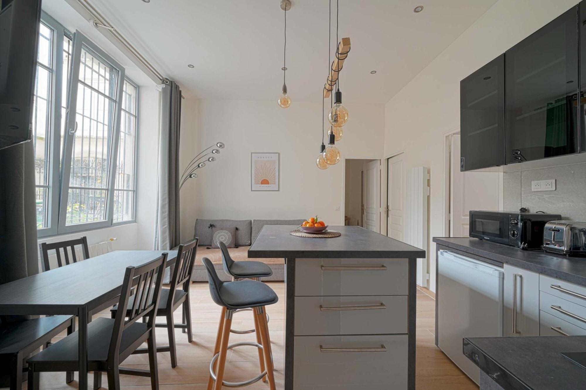 Bel Buttes-chaumont Apartment *