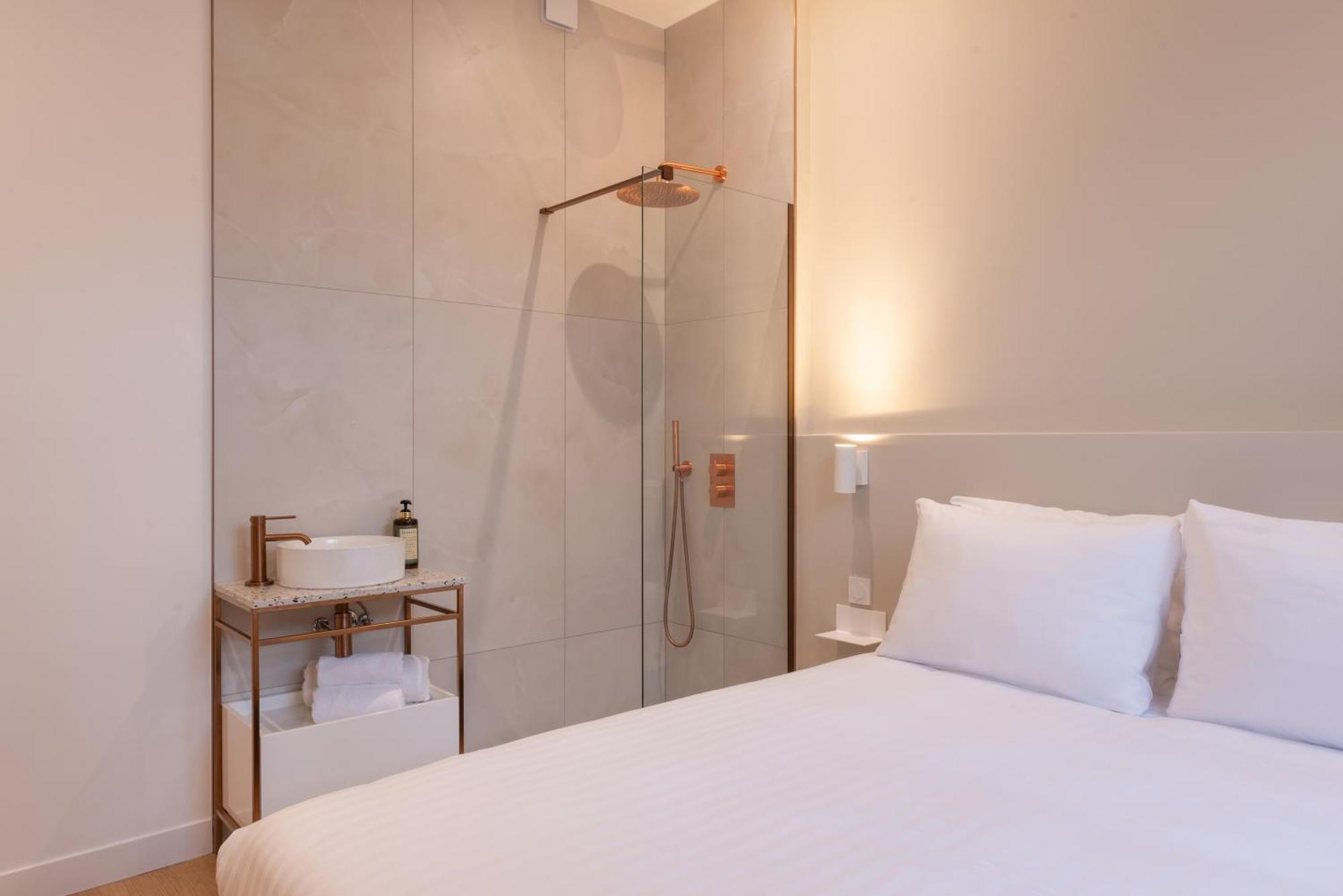 Faubourg Station Apartment *
