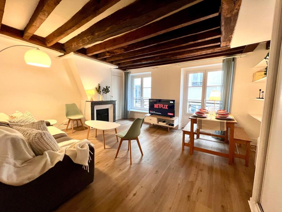Appartamento Typique Au Coeur Du Marais Parigi