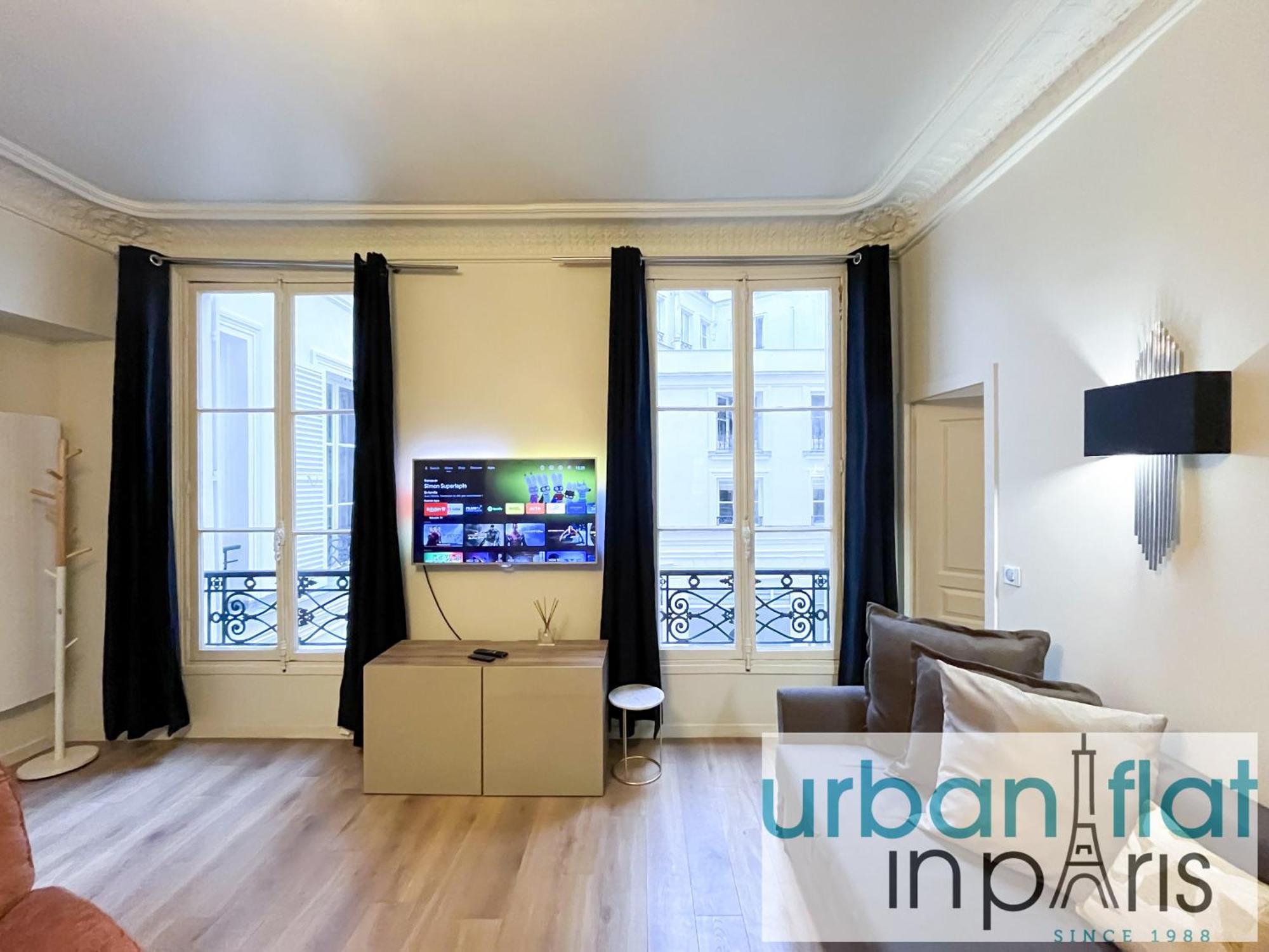 Appartamento Urban Flat 63 - Beautiful 3 Bedroom Flat Champs-elysees Parigi