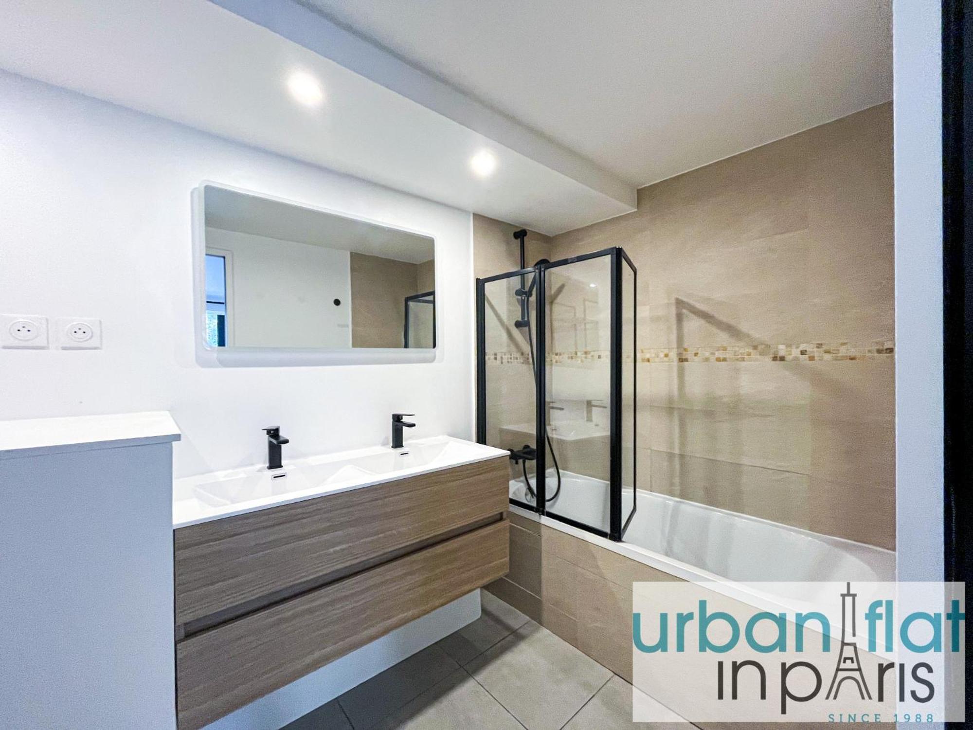 Urban Flat 194 - Spacious 3 Bedroom Montmartre Appartamento