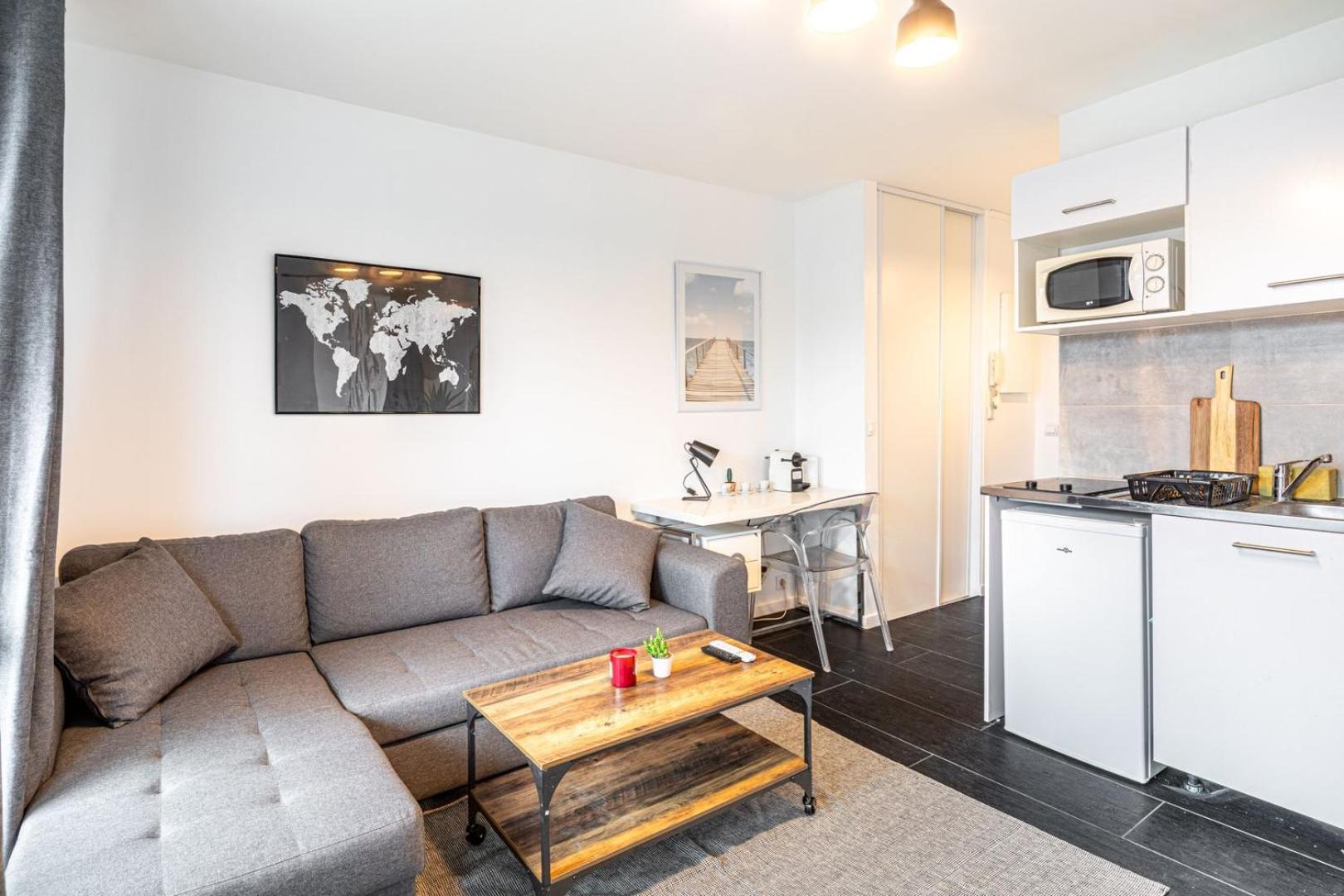 Apartment Guestready - Elevated Comfort With A Terrace!
