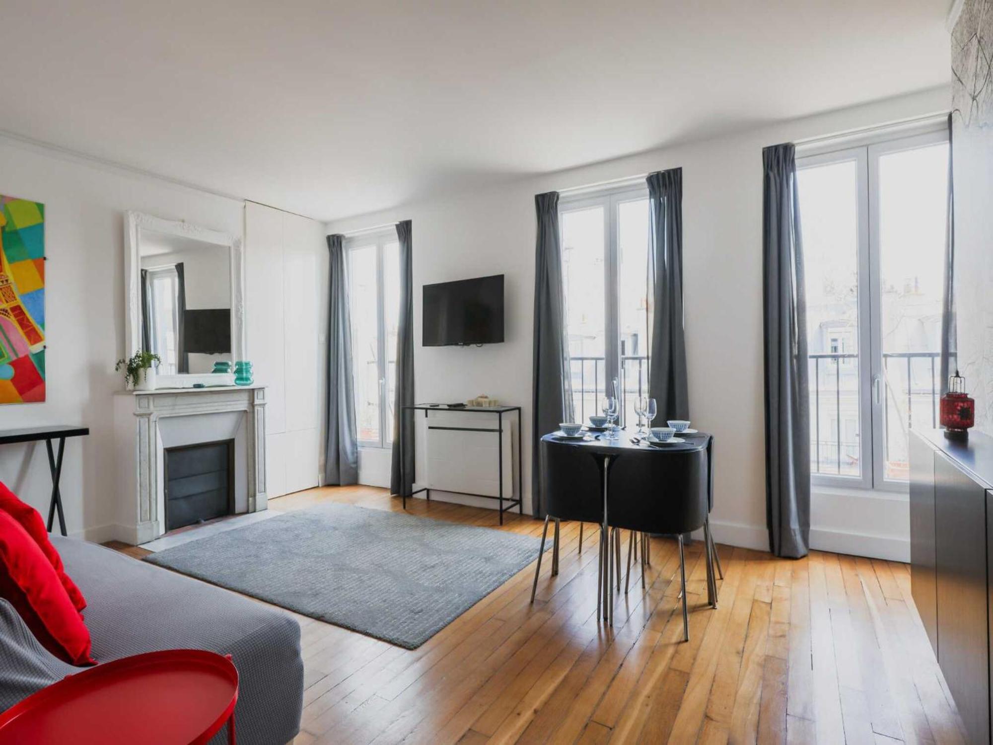 Appartamento Luminous 1bdr Witha C&balcony-marais Louvre