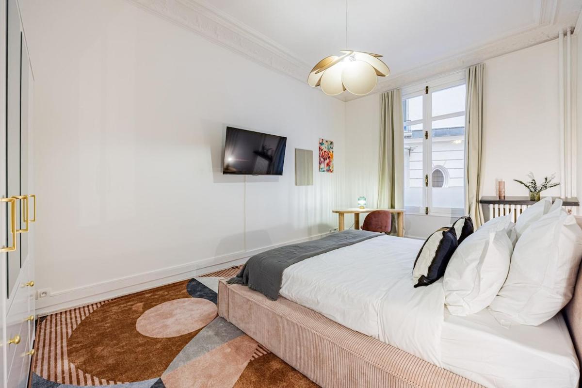 Appartamento Amazing 4bedrooms Champs Elysees Ac