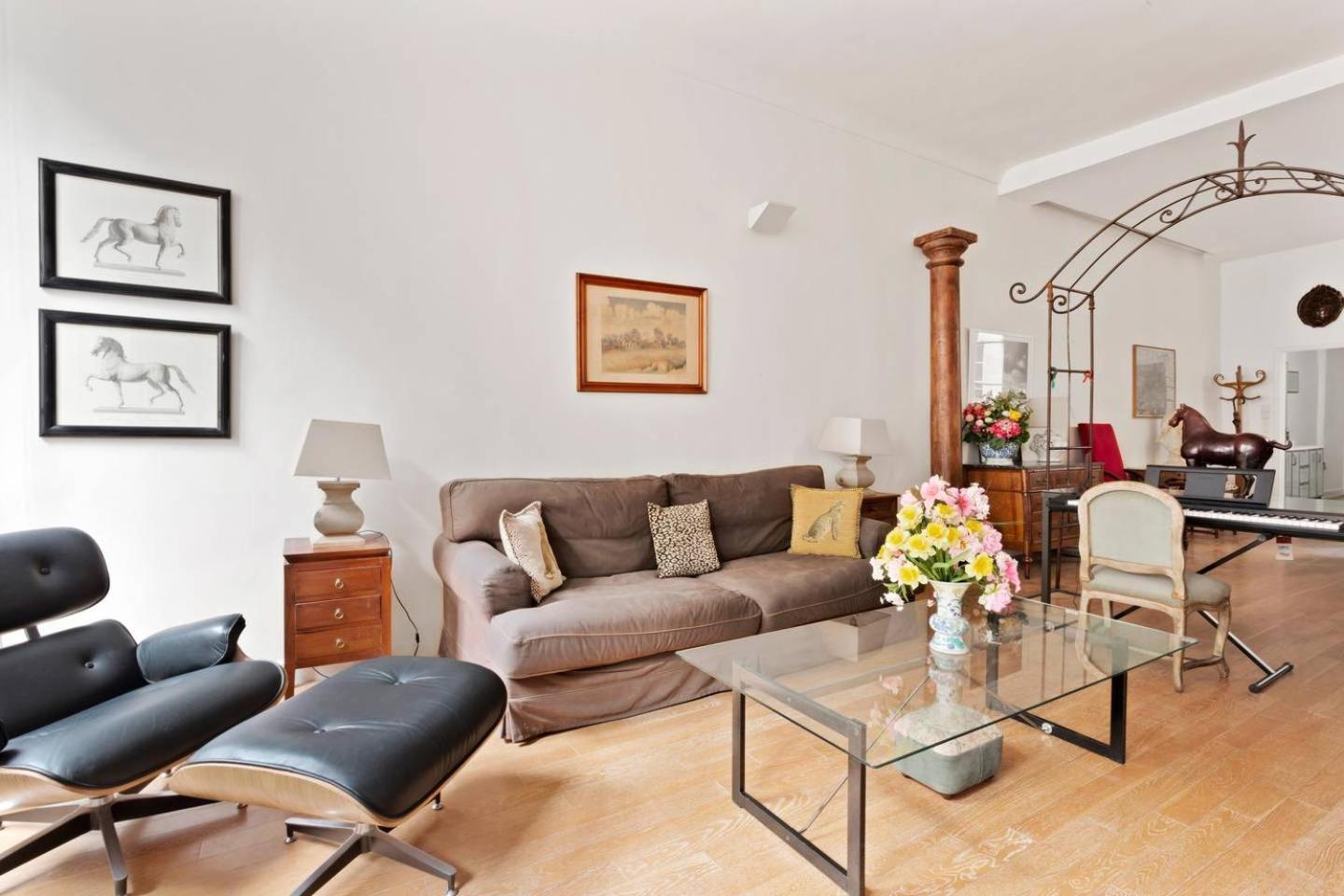 Appartamento Guestready-apt Pour 4, Lumineux Au Coeur De Parigi