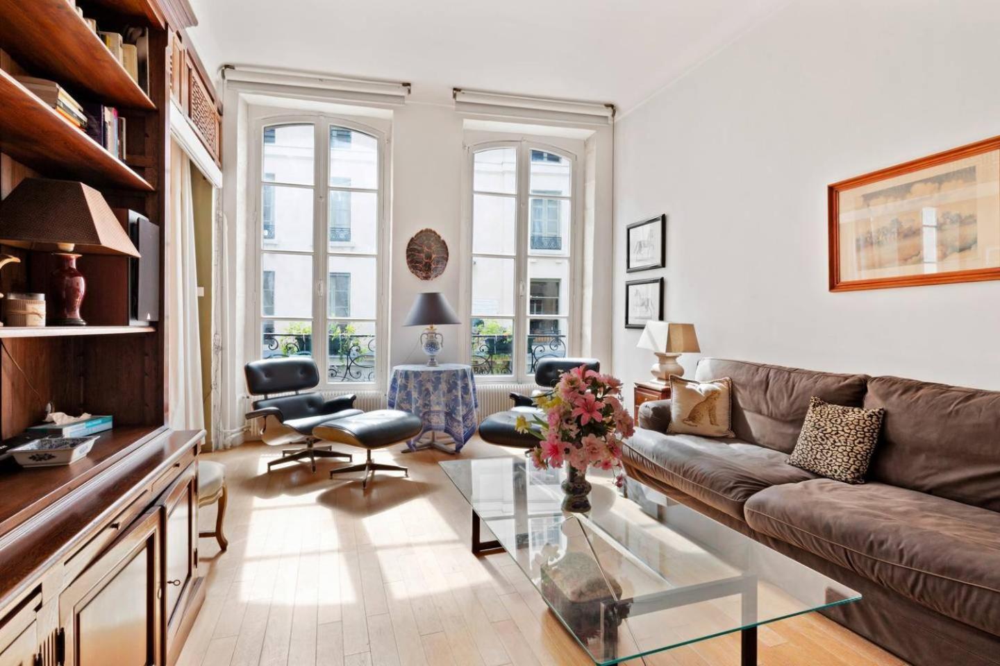 Guestready-apt Pour 4, Lumineux Au Coeur De Parigi