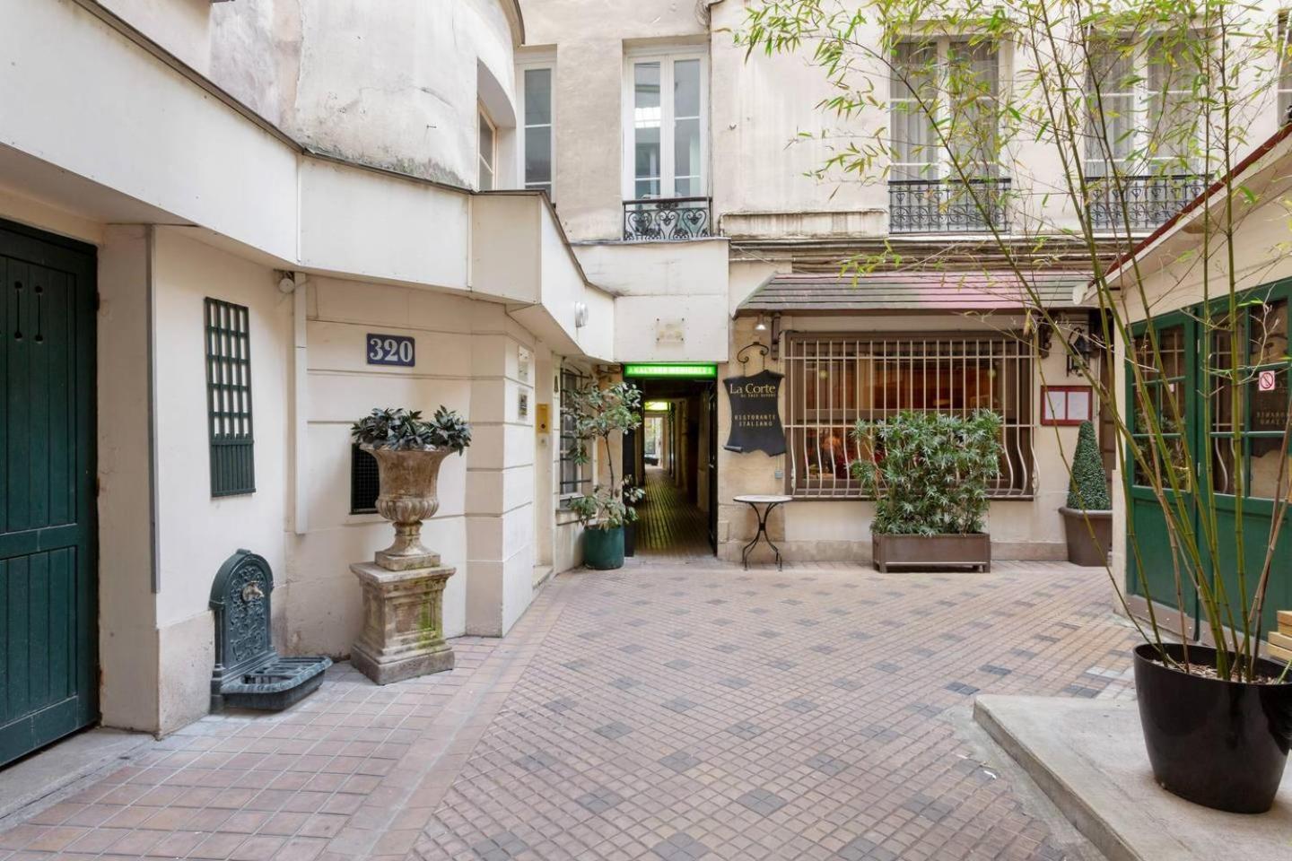 Guestready-apt Pour 4, Lumineux Au Coeur De * Parigi