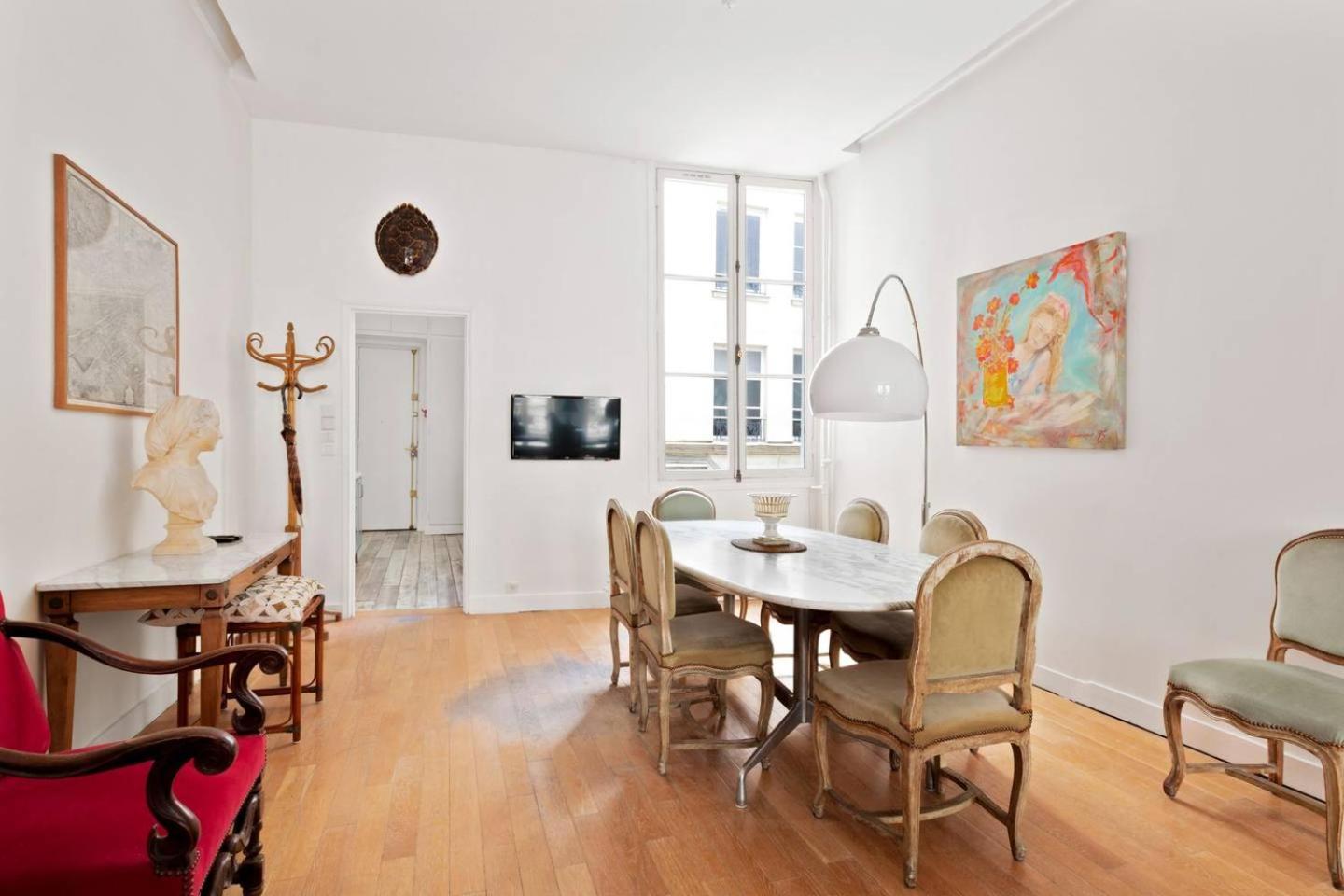 Appartamento Guestready-apt Pour 4, Lumineux Au Coeur De