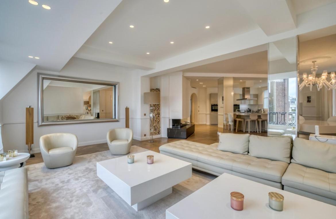 Palais Prive Luxe Vue Tour Eiffel Confort Exclusif Appartamento