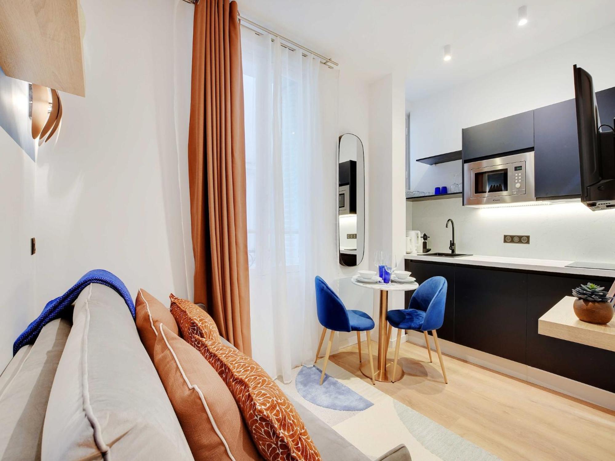 Cozy Parisian 2p In The Prestigious 8th Appartamento Parigi