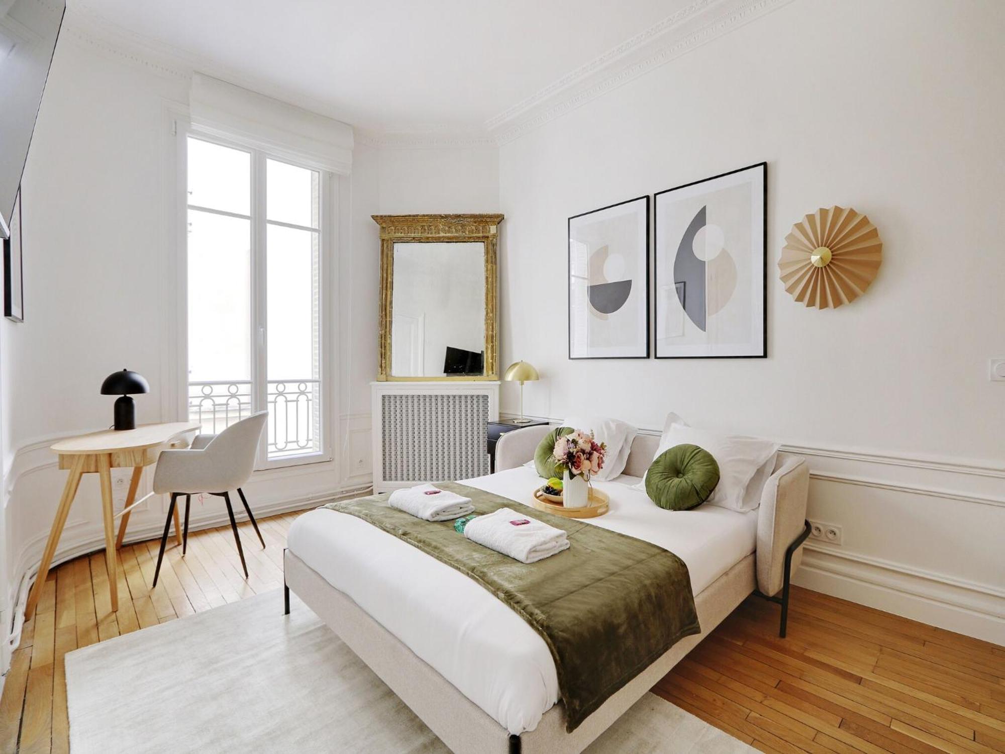 Chic & Spacious 2bdr 4p - Av Suffren Tour Eiffel