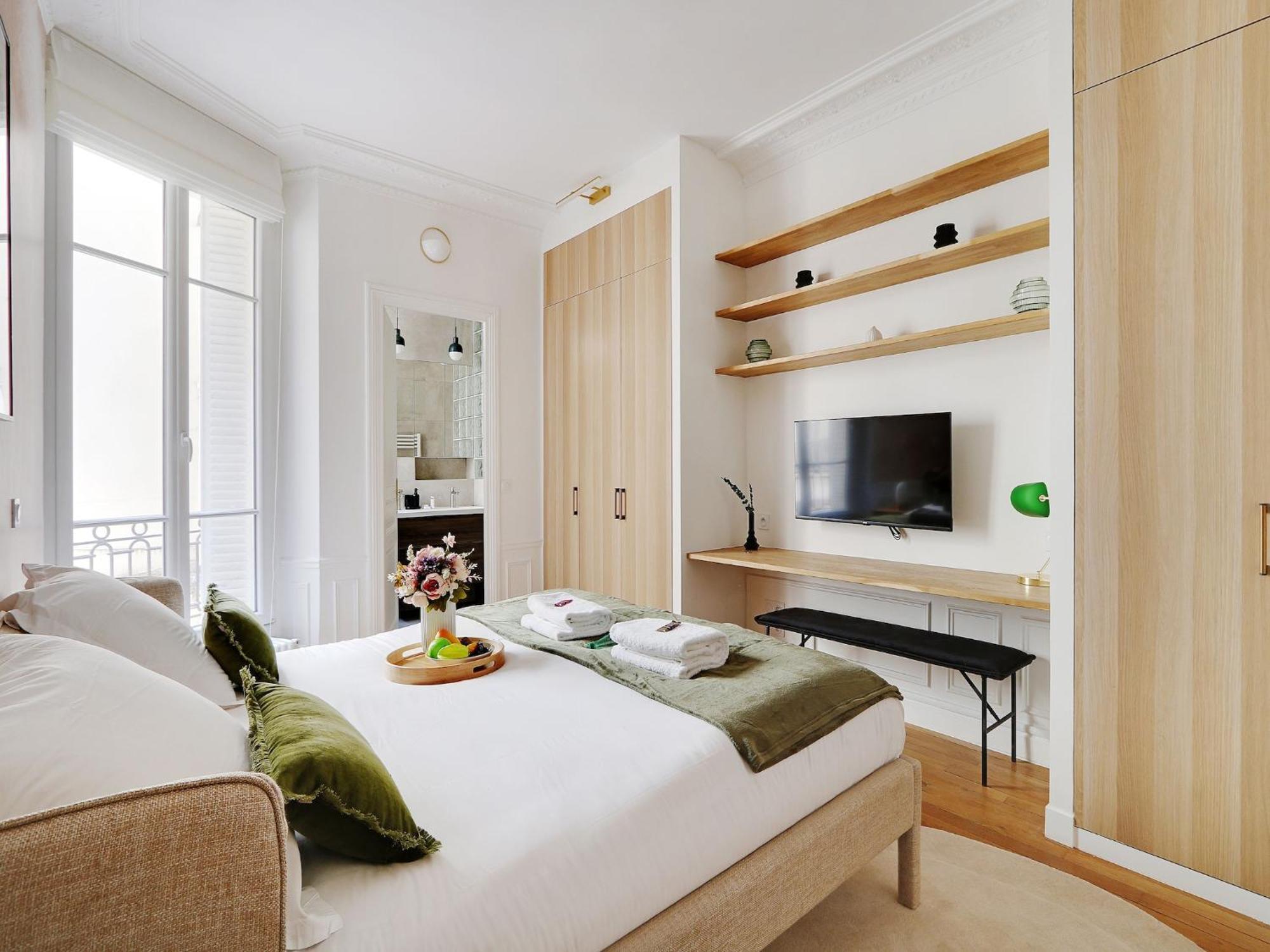 Chic & Spacious 2bdr 4p - Av Suffren Tour Eiffel Parigi