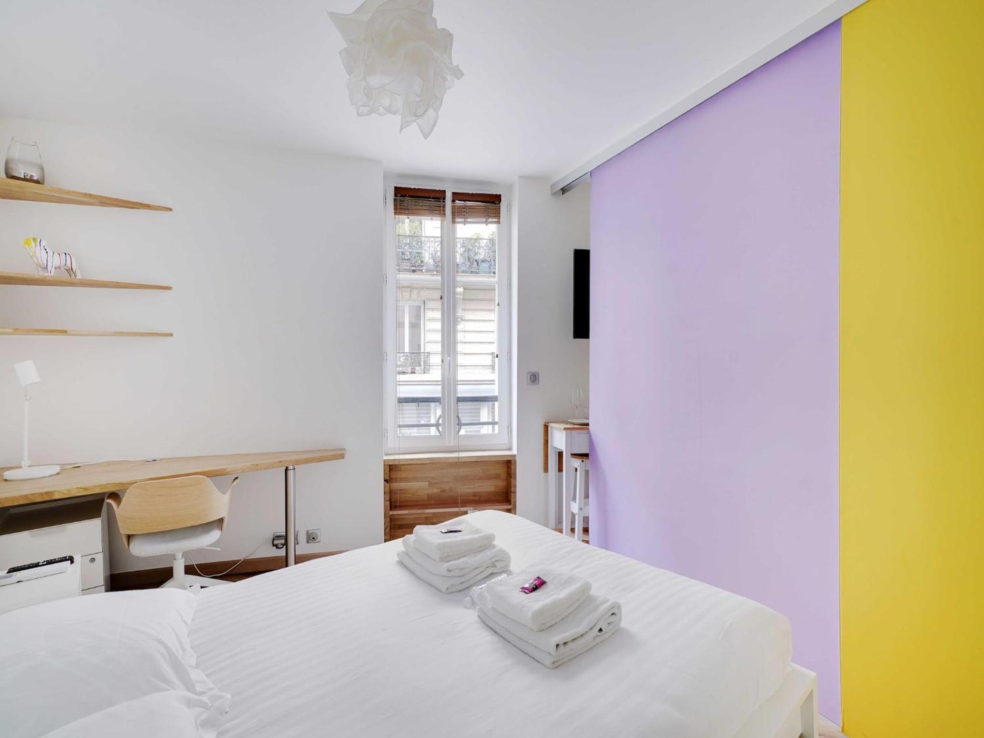 Air-conditioned Aprt 1bdr 3p - Republique Holiday home *