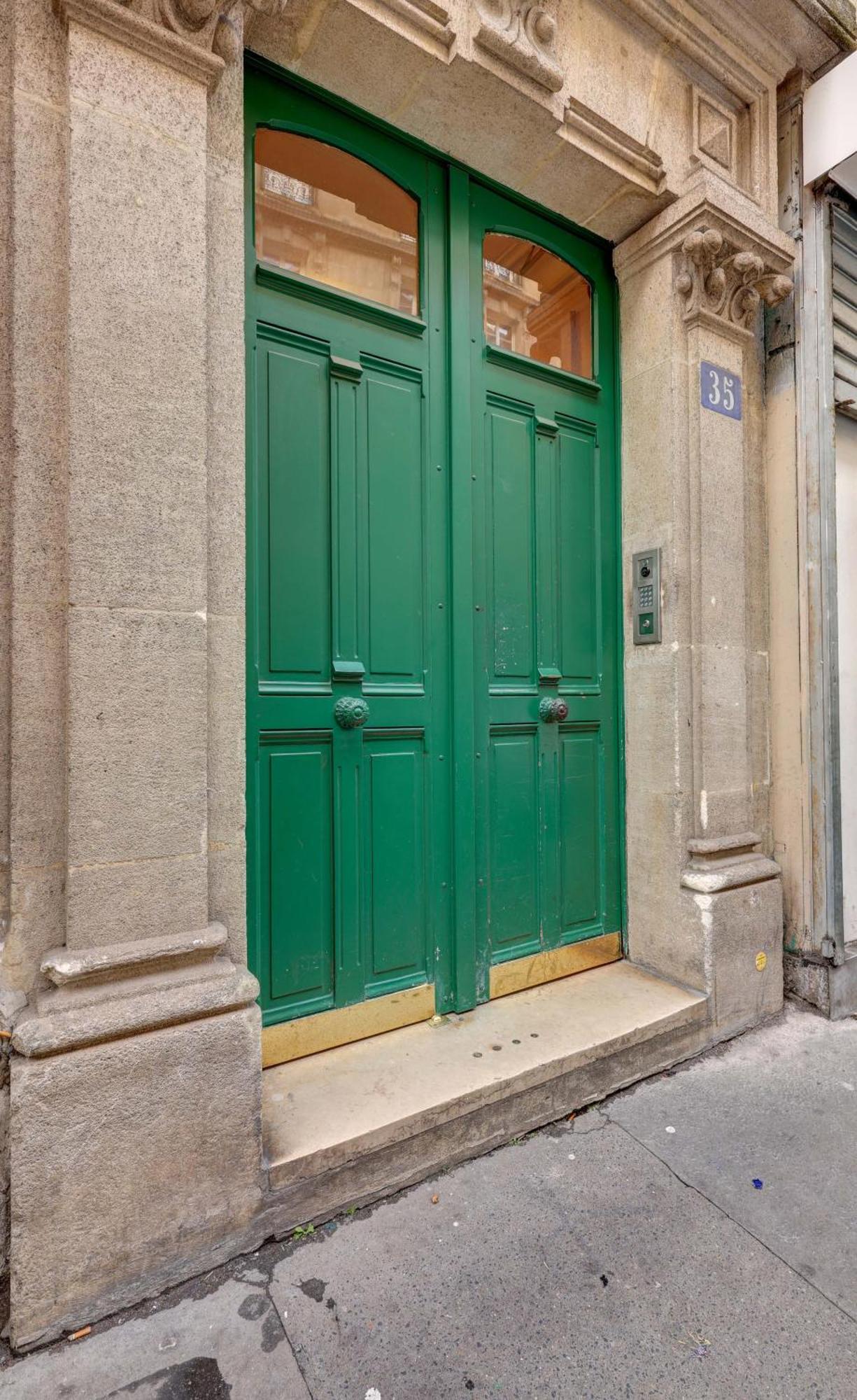 Cozy And Modern Next To Sacre-coeur Appartamento