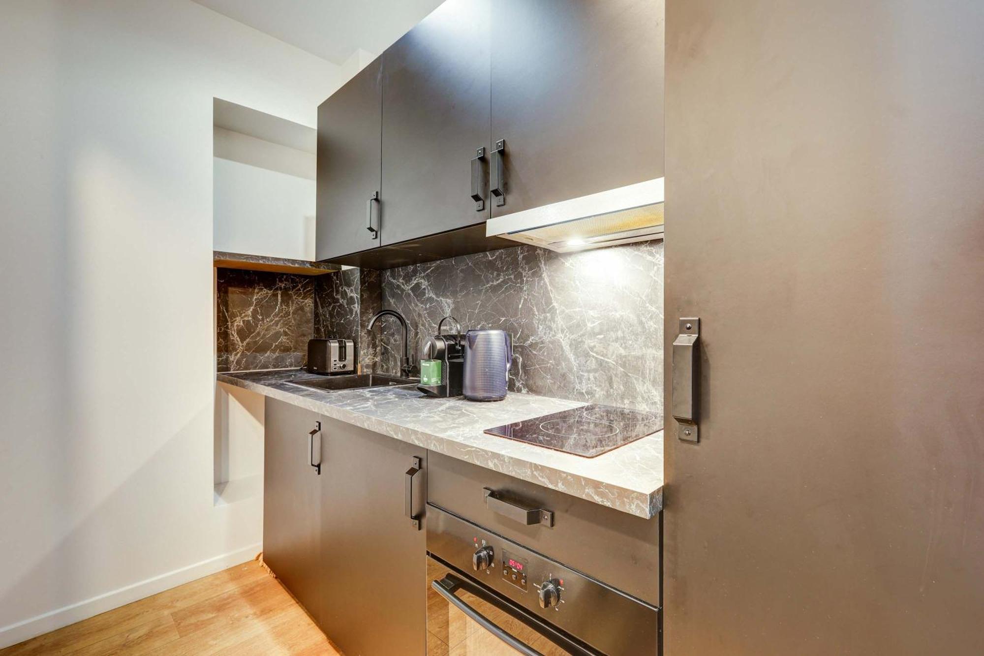 Cozy And Modern Next To Sacre-coeur Appartamento *