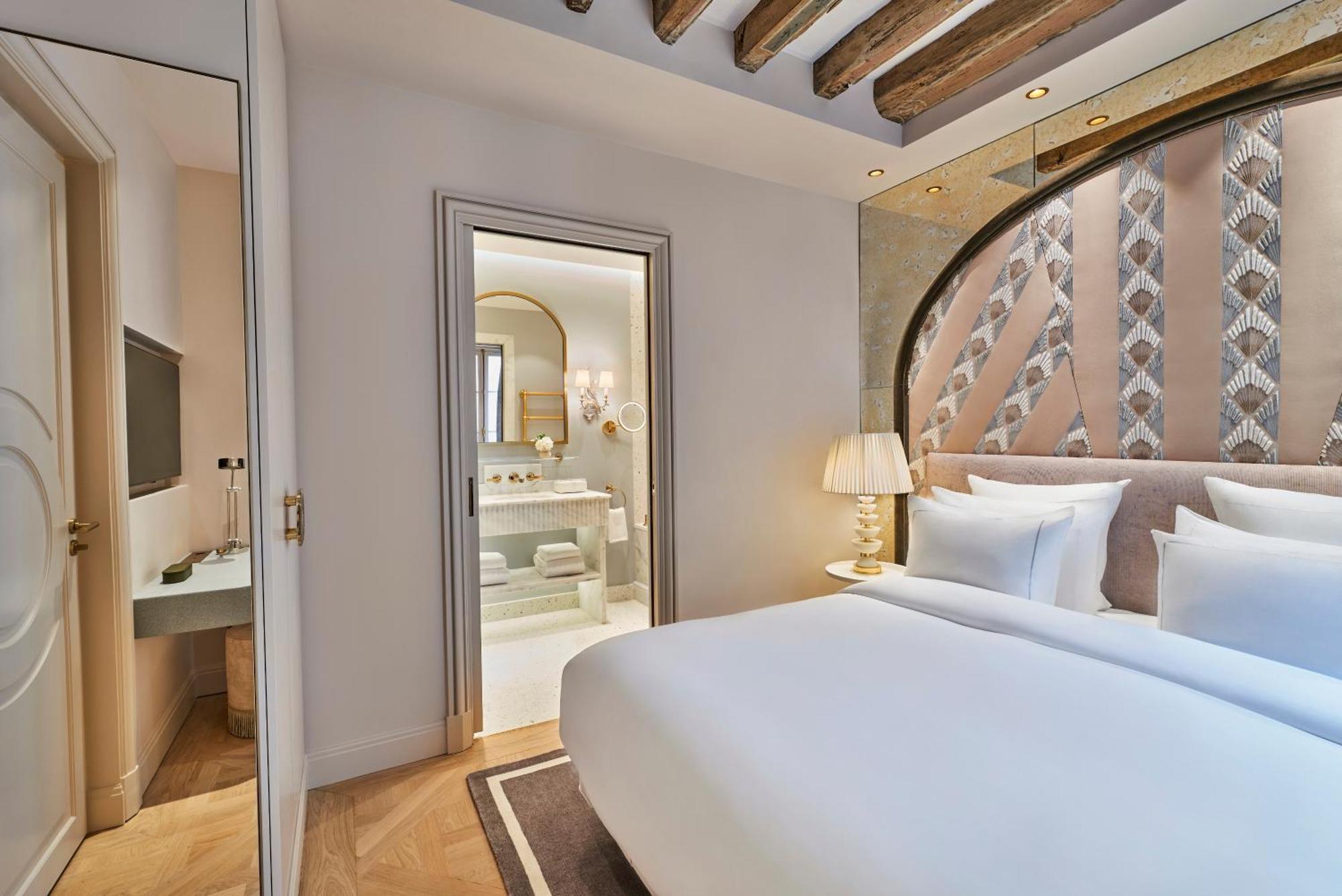 Maison Barriere Vendome Parigi