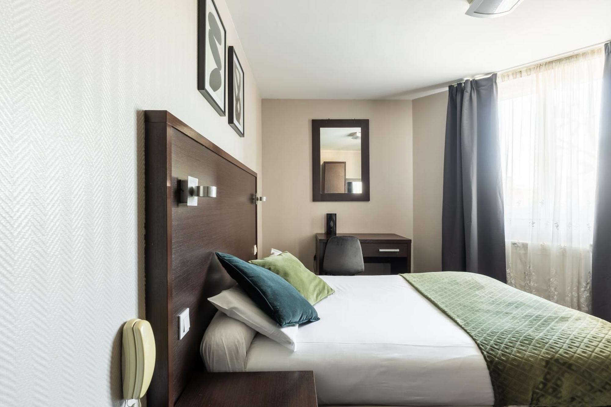 Hotel Bristol Nord Paris