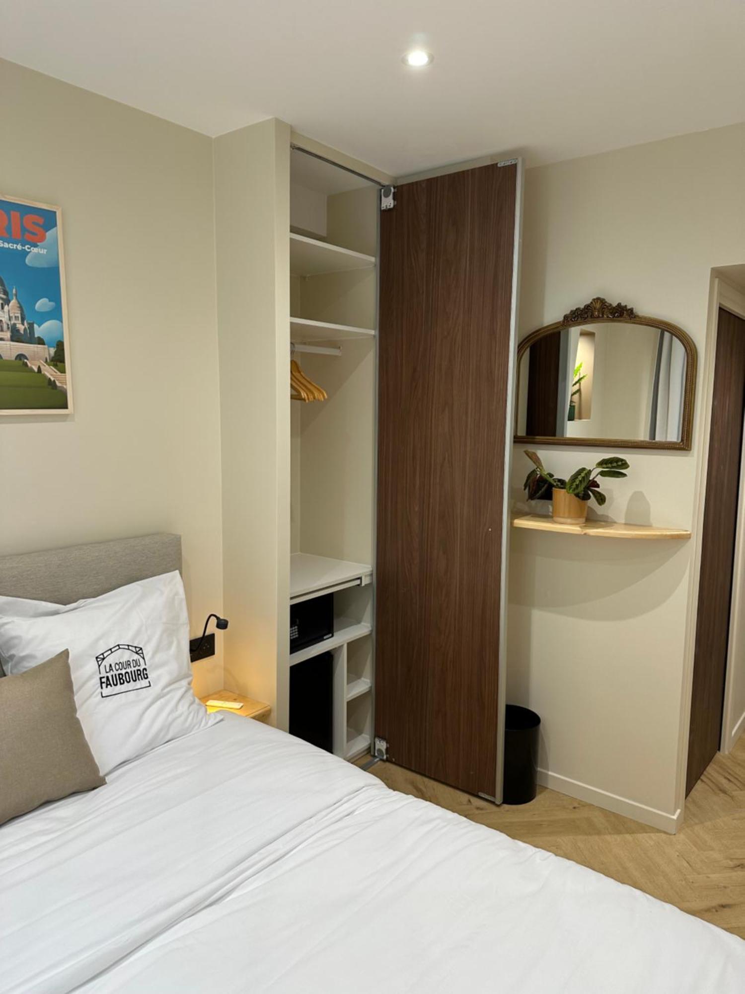 Les Du Faubourg Bed & Breakfast *