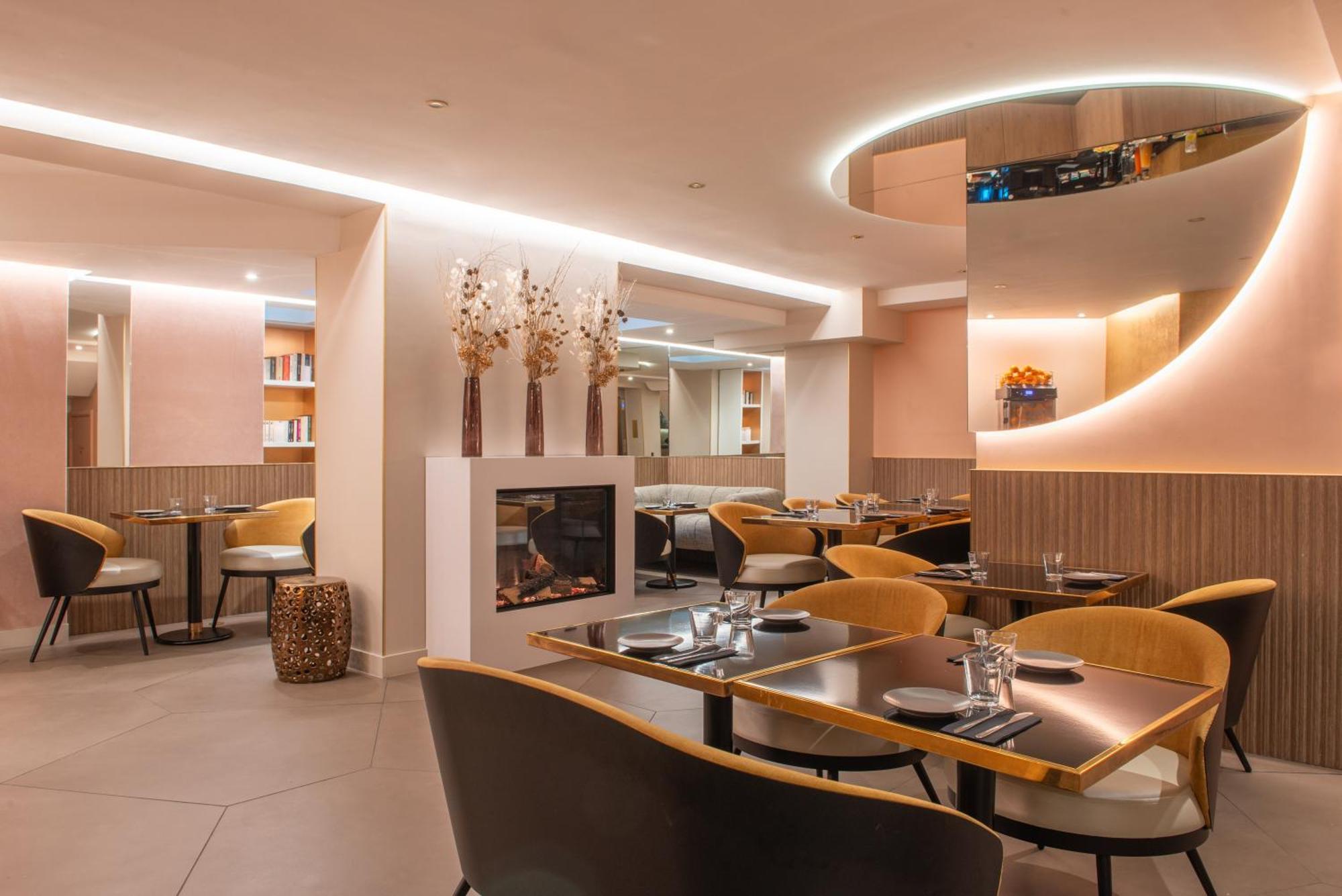 Arc Elysées Hotel