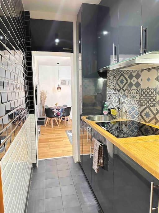 Amazing House Near To Saint Lazar And Lafayette! Appartamento Parigi