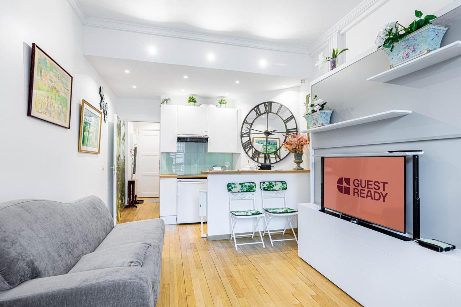 Guestready - Unwind In Style In The Heart Of Apartment Paris