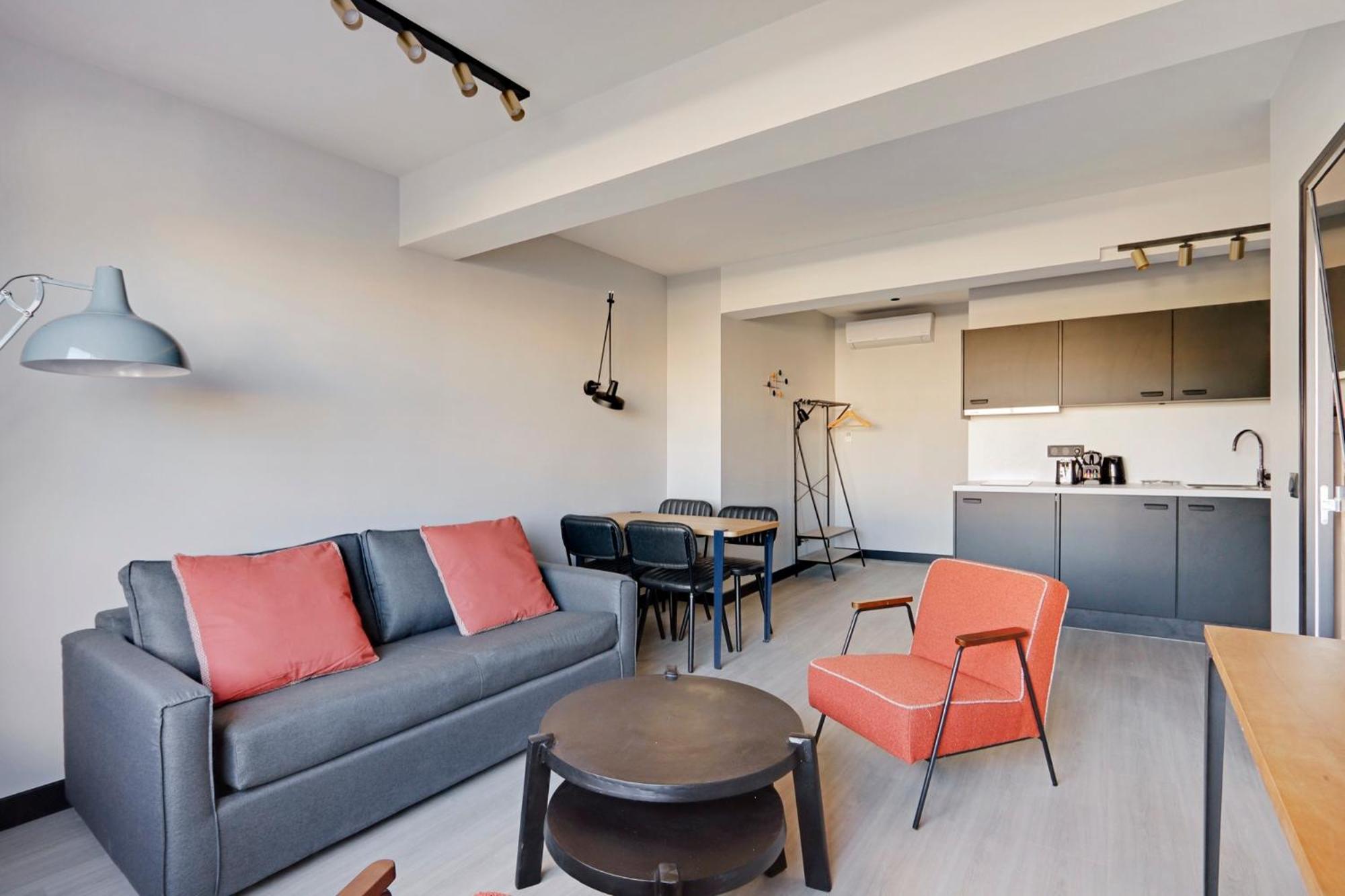 Apartment North *