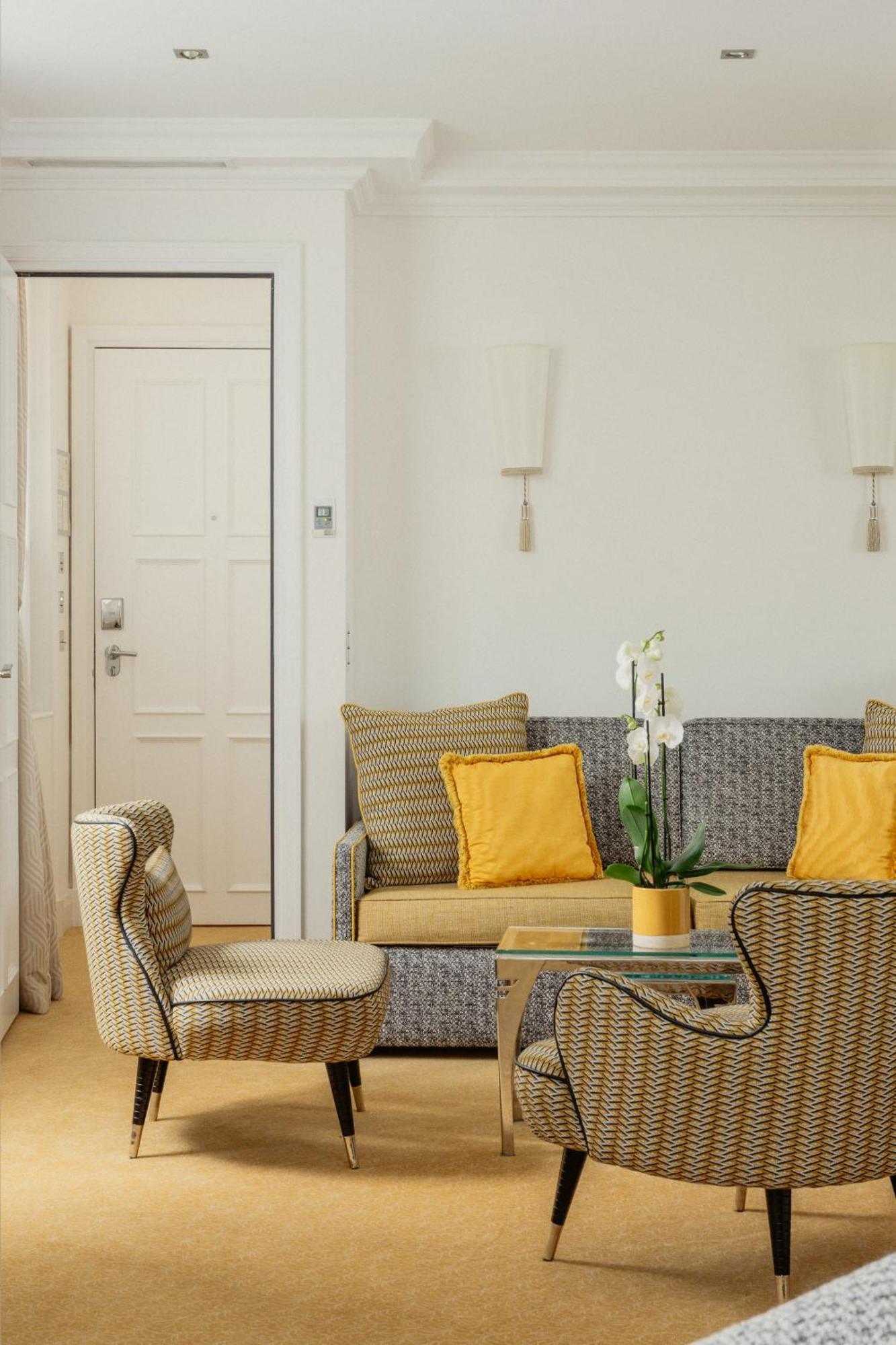 Hotel Le Burgundy Parigi