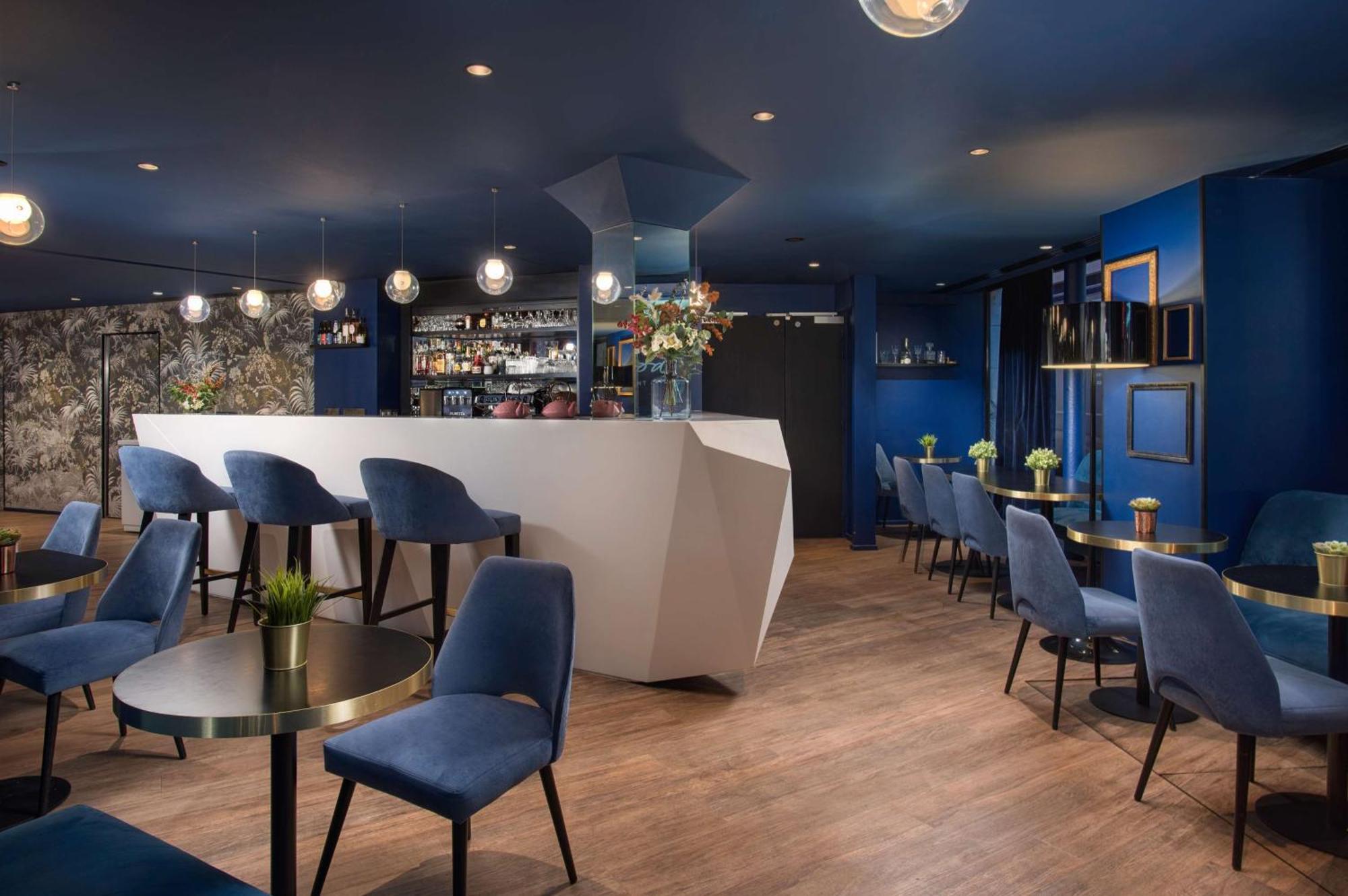 Hotel Nh Champs-elysees Parigi
