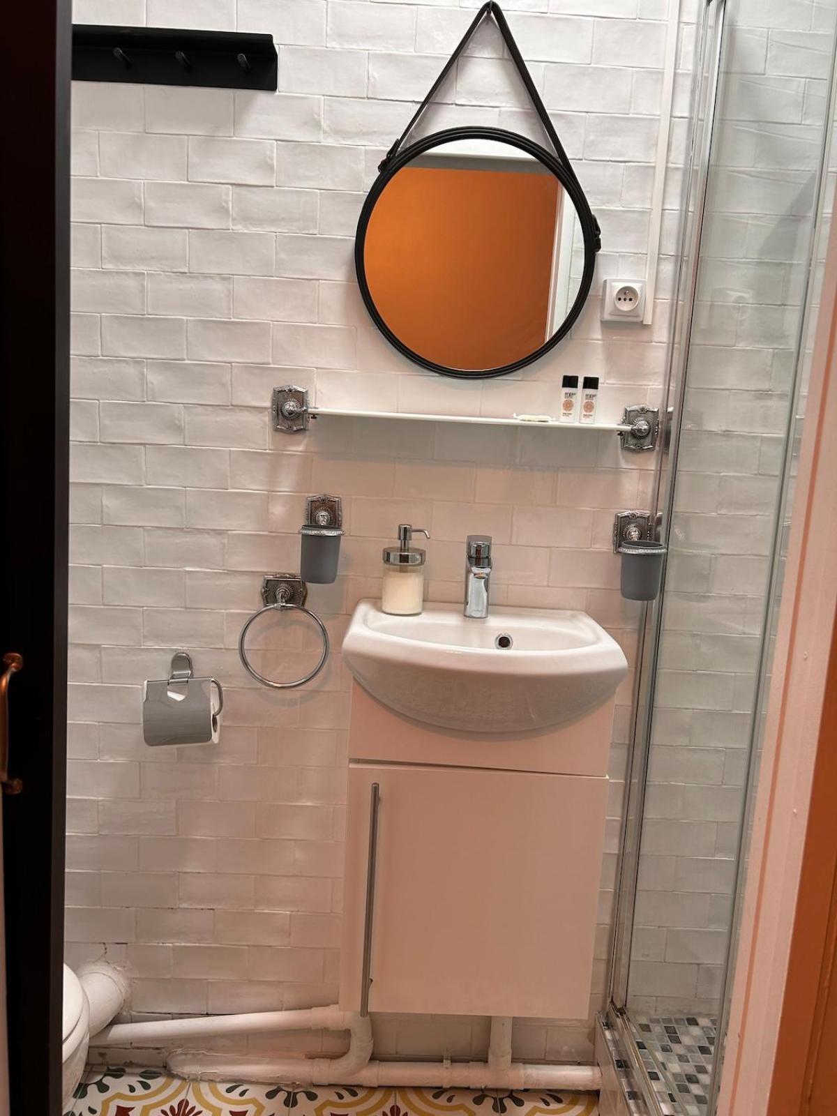 - Metro 7 Cadet - Quartier Faubourg-montmartre Apartment