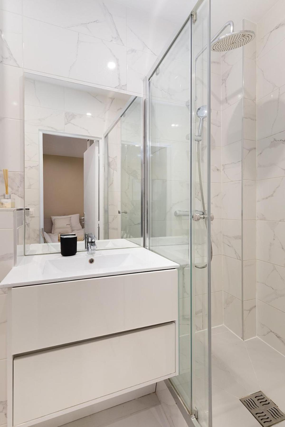 Apartment Lasuite Montbrun Paris