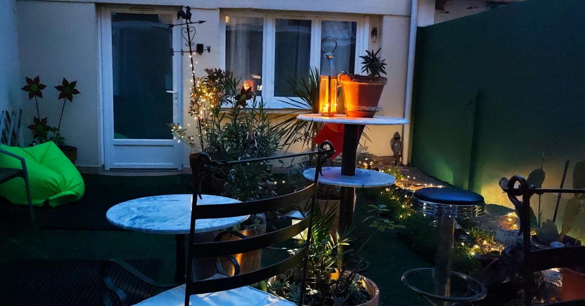 Authentic House 2 Maisons 1 Ideale Pour Groupes, Capacite 30 Personnes Parigi