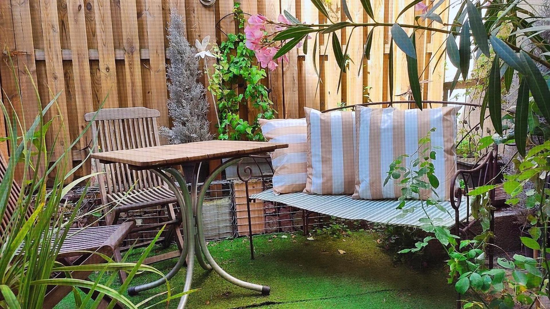 Authentic House 2 Maisons 1 Ideale Pour Groupes, Capacite 30 Personnes * Parigi