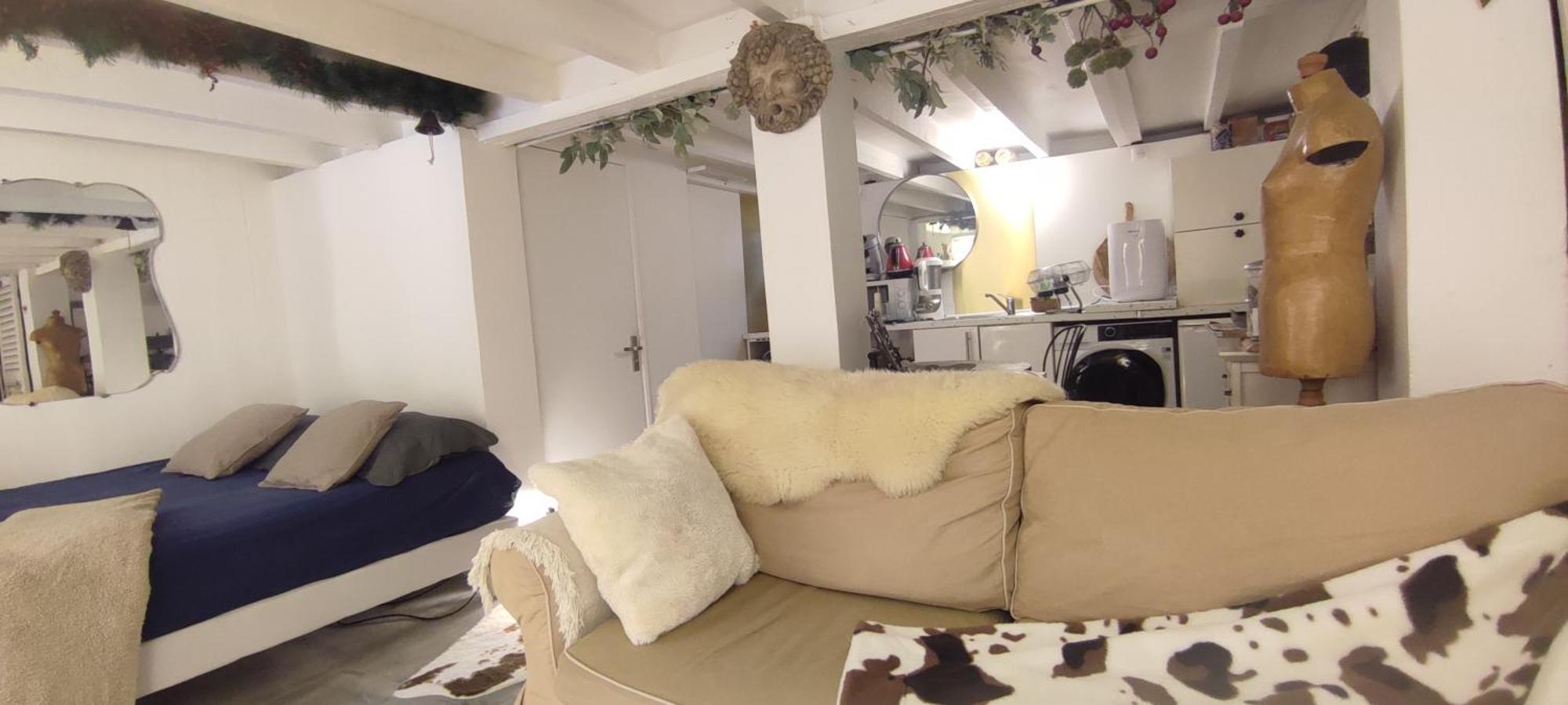 Authentic House 2 Maisons 1 Ideale Pour Groupes, Capacite 30 Personnes Casa vacanze Parigi