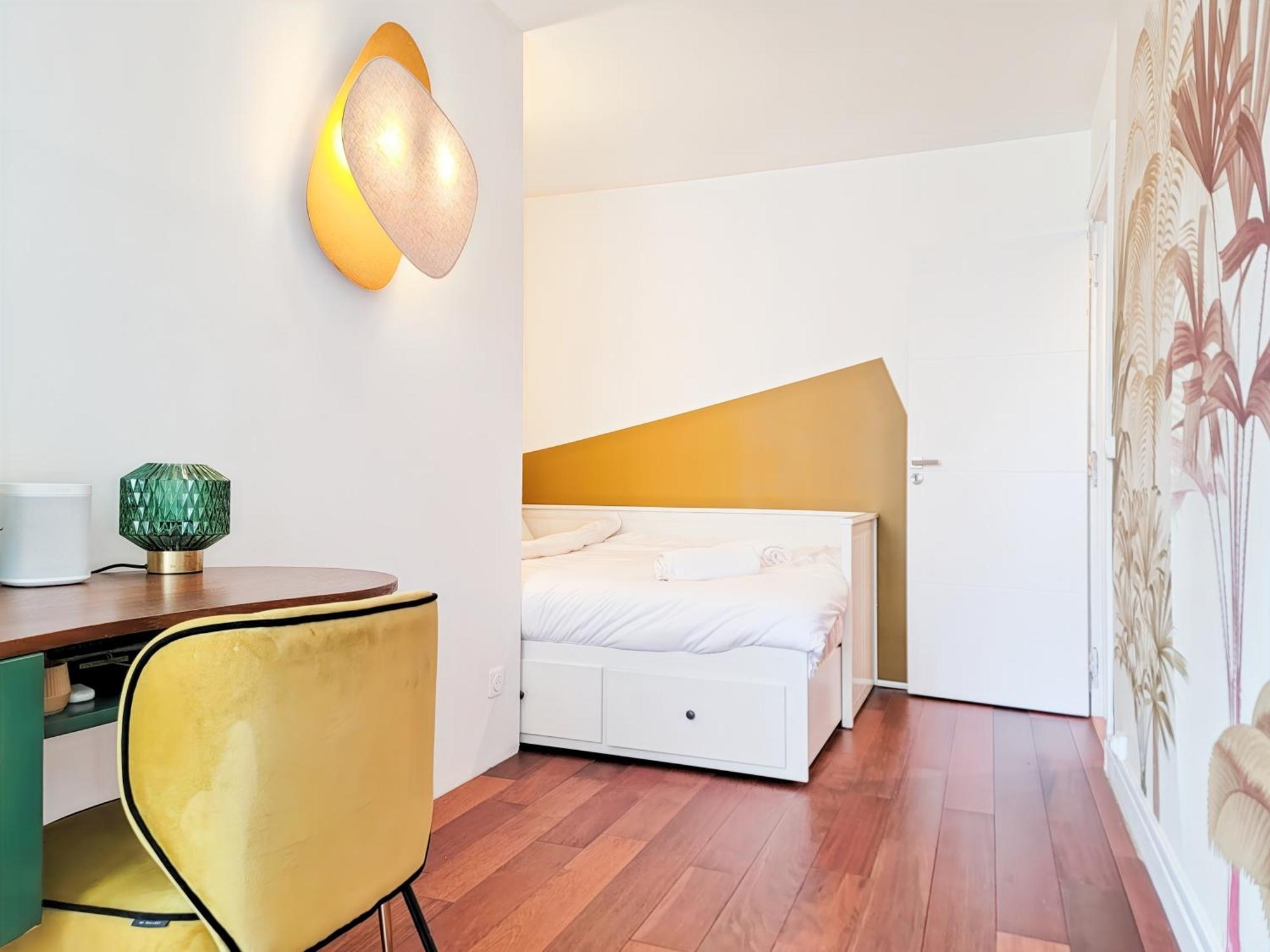Luxury Flat With Balcony Near Arc De Triomphe Appartamento *