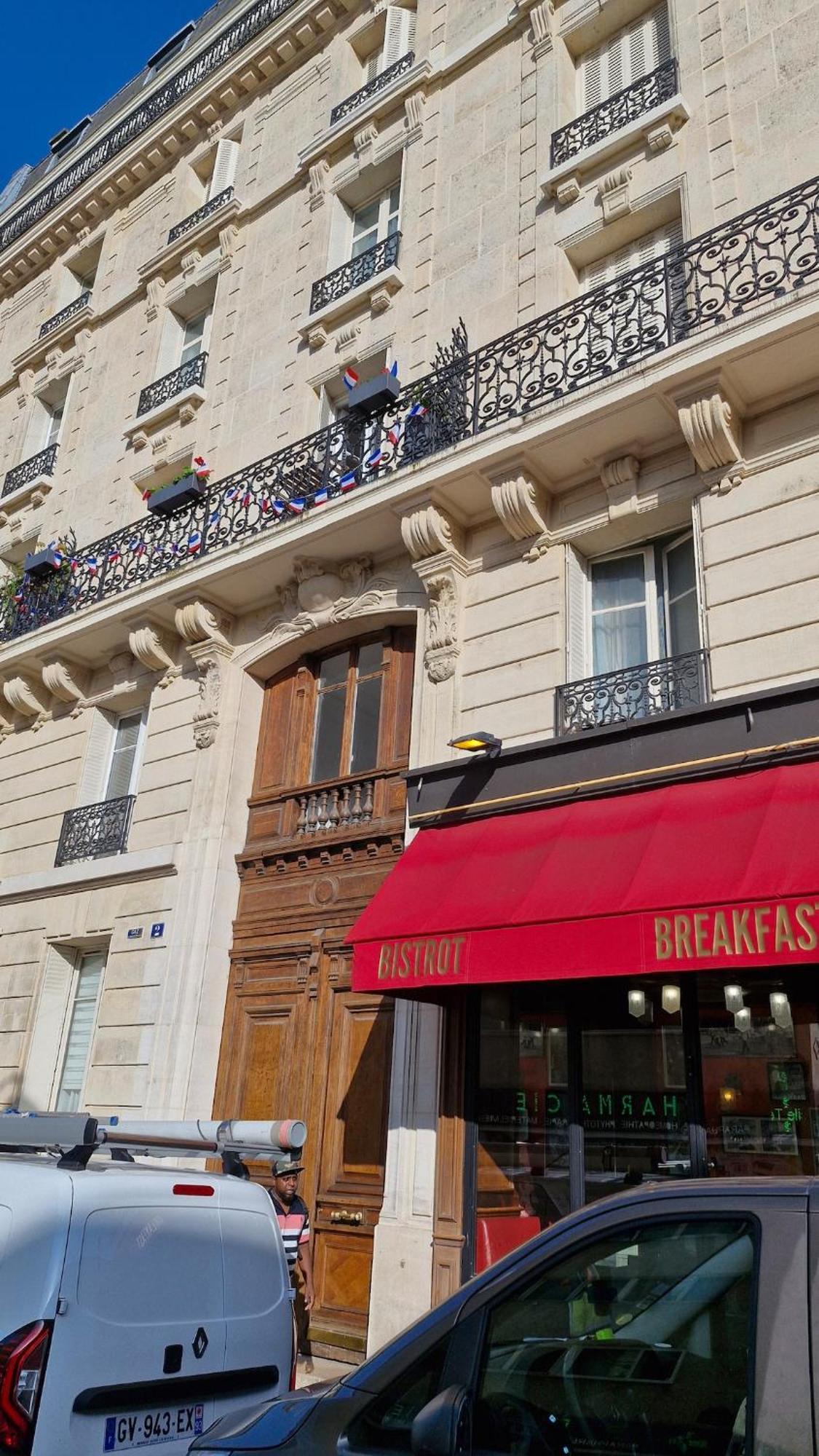 Charmant Parisien * Parigi