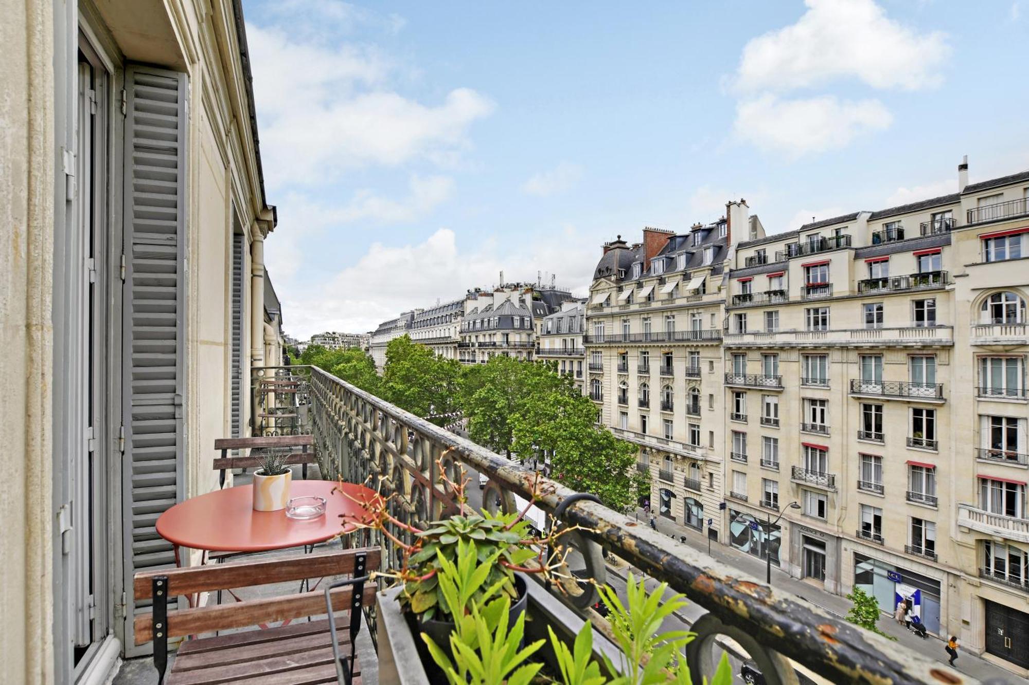 Prestige Avenue Kleber Parigi