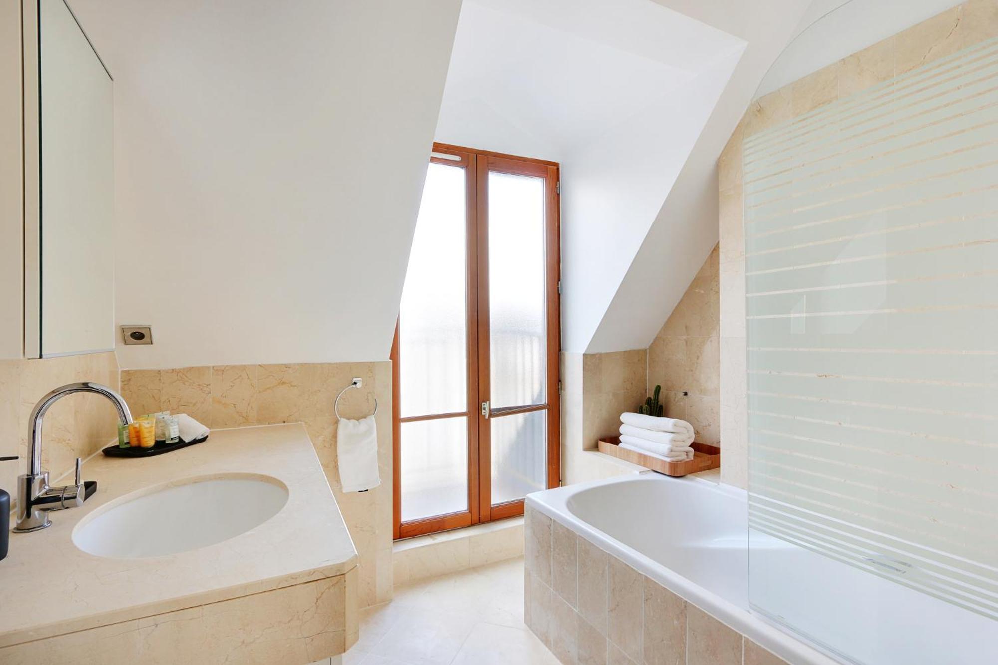Prestige Avenue Kleber *