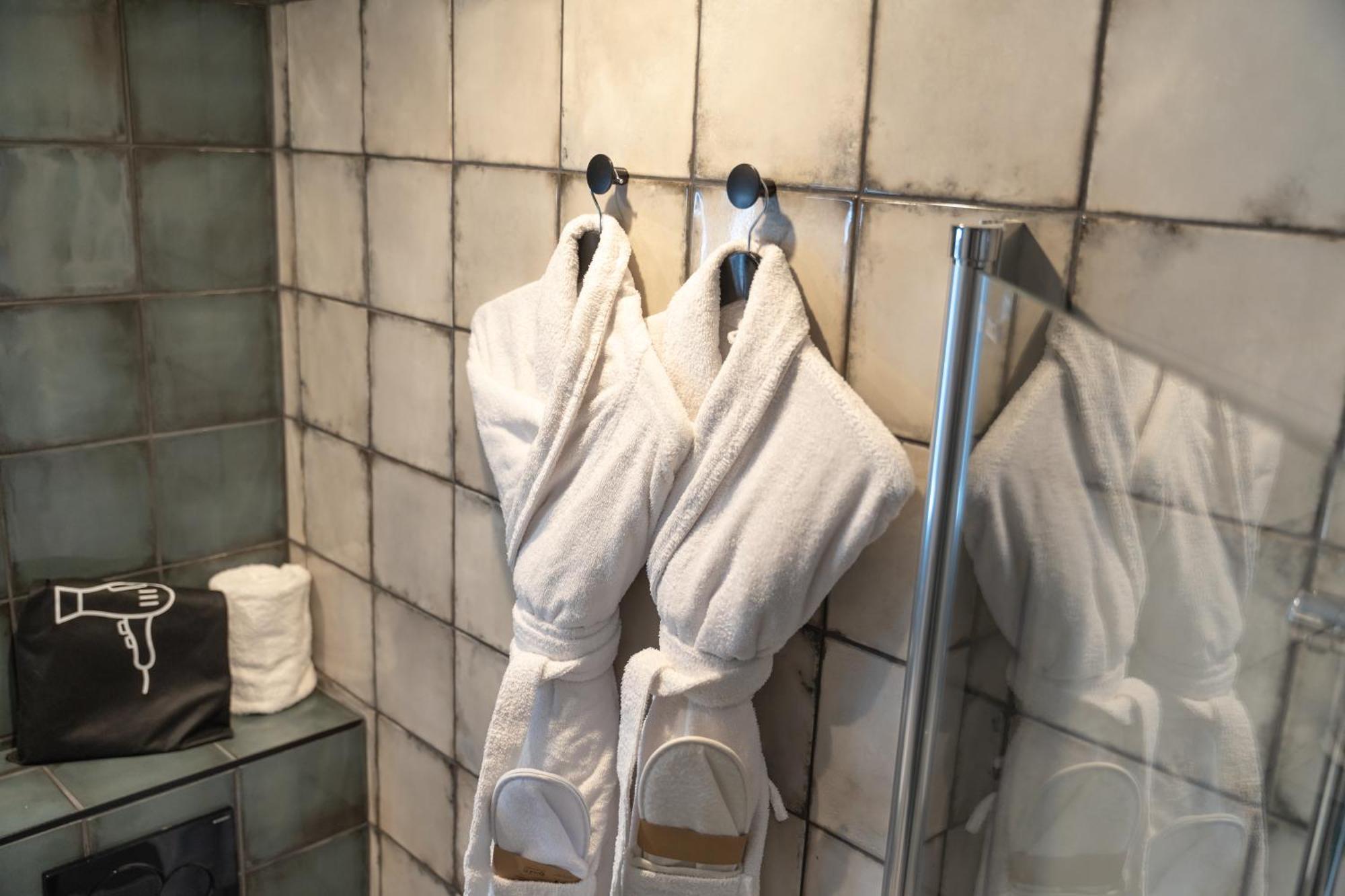 Elsa, 4* Paris